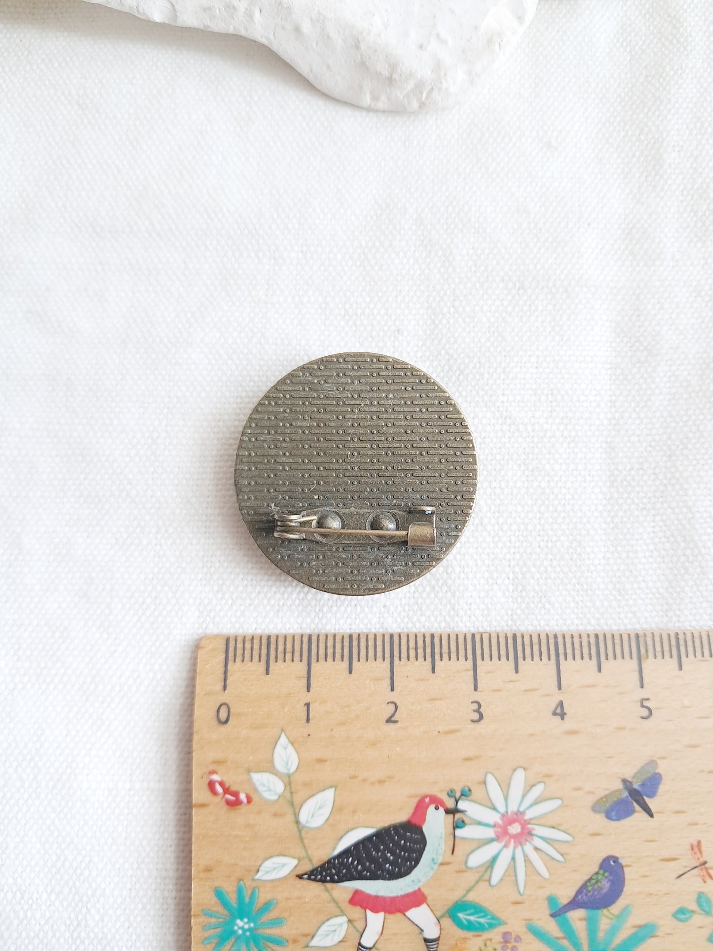 Broche cabochon oiseaux couple de grues asiatiques