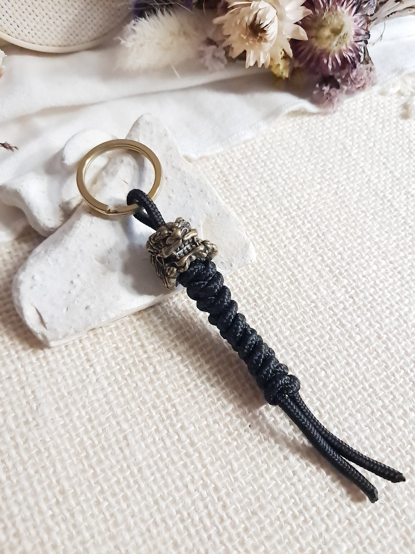 Porte-clés lion chinois en laiton