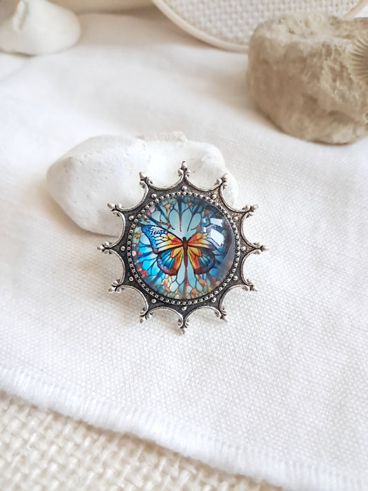 Broche papillon style gothique médiéval