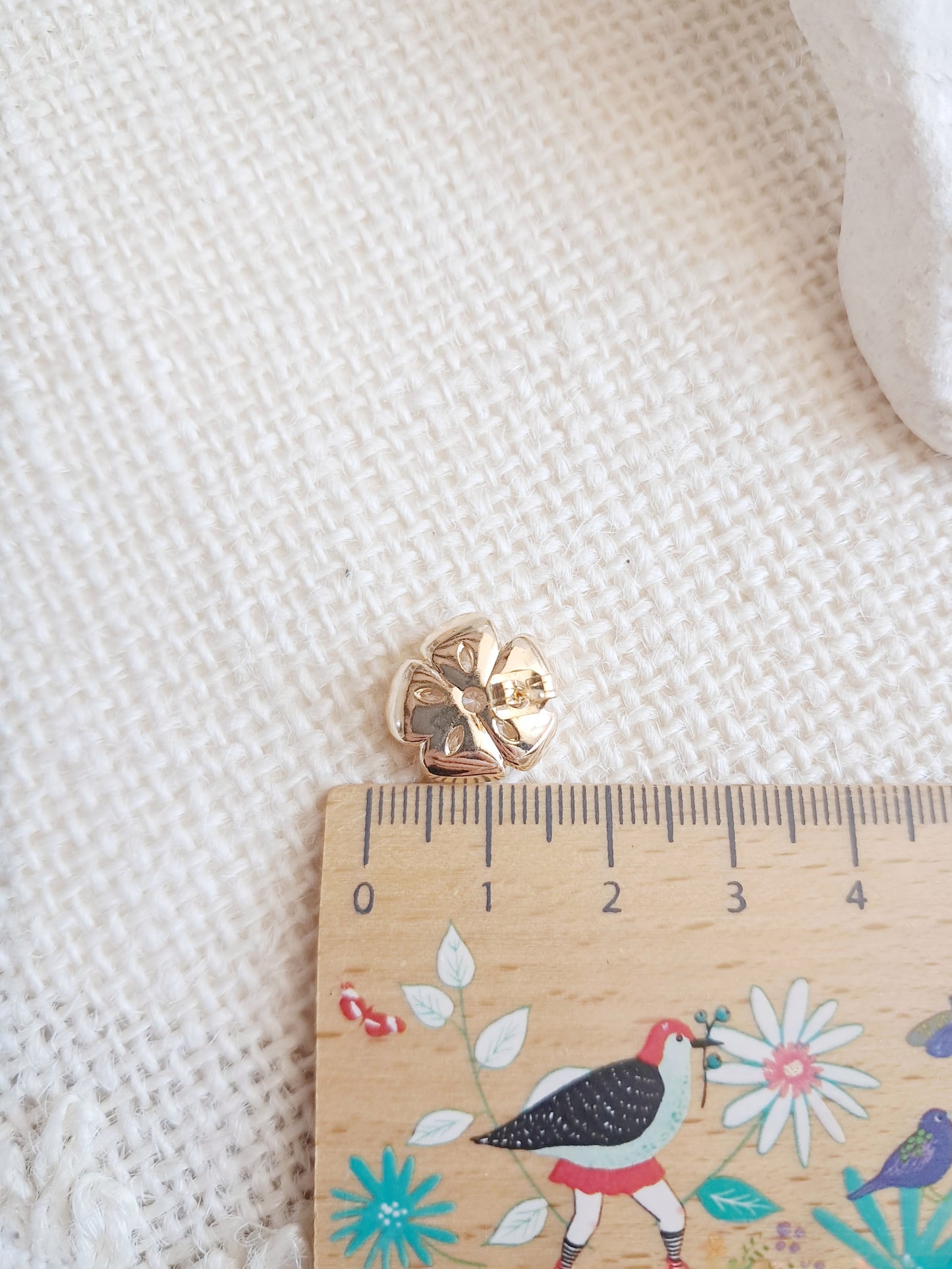 Clous d'oreilles fleurs