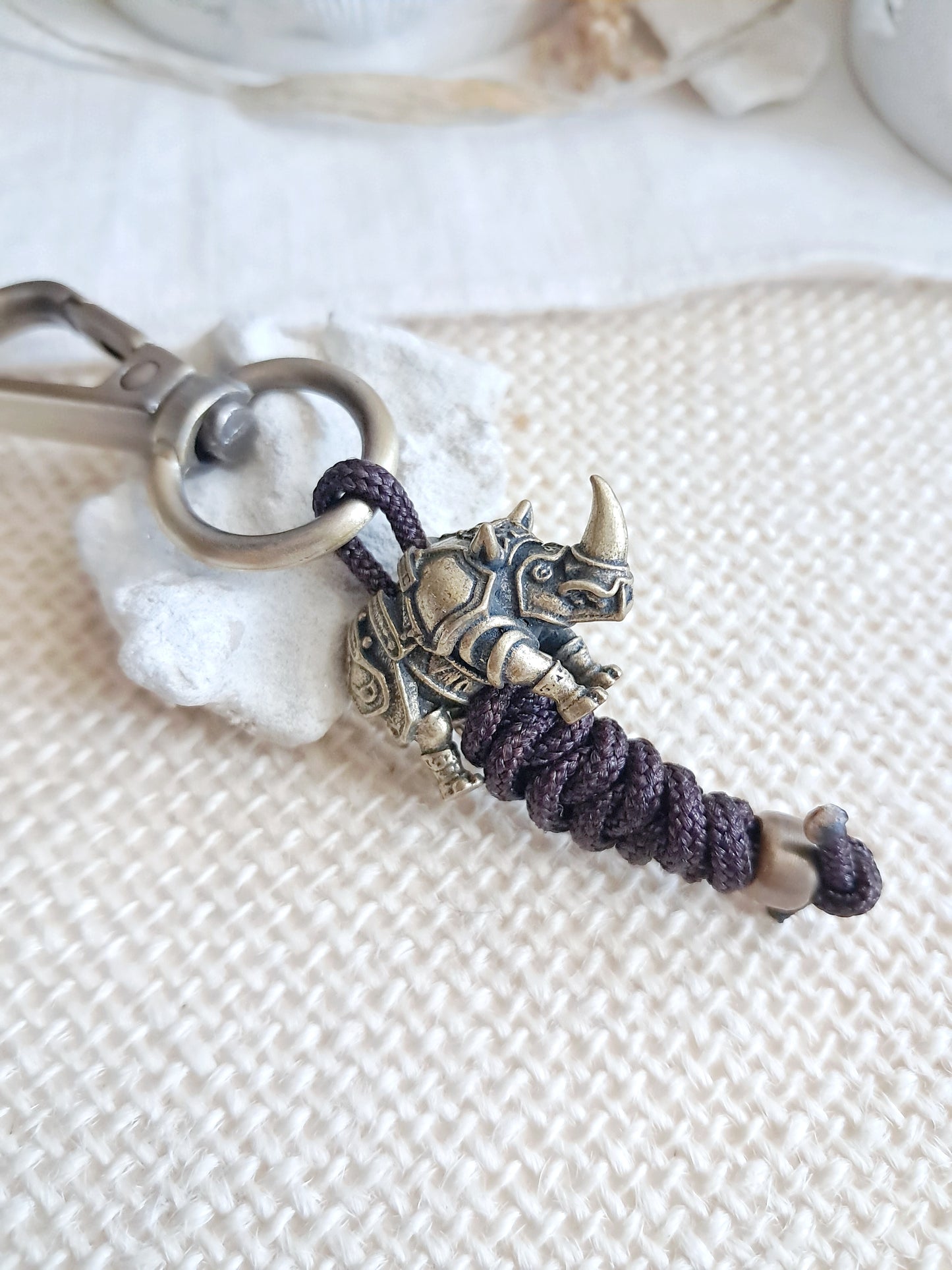 Porte-clés rhinocéros en laiton