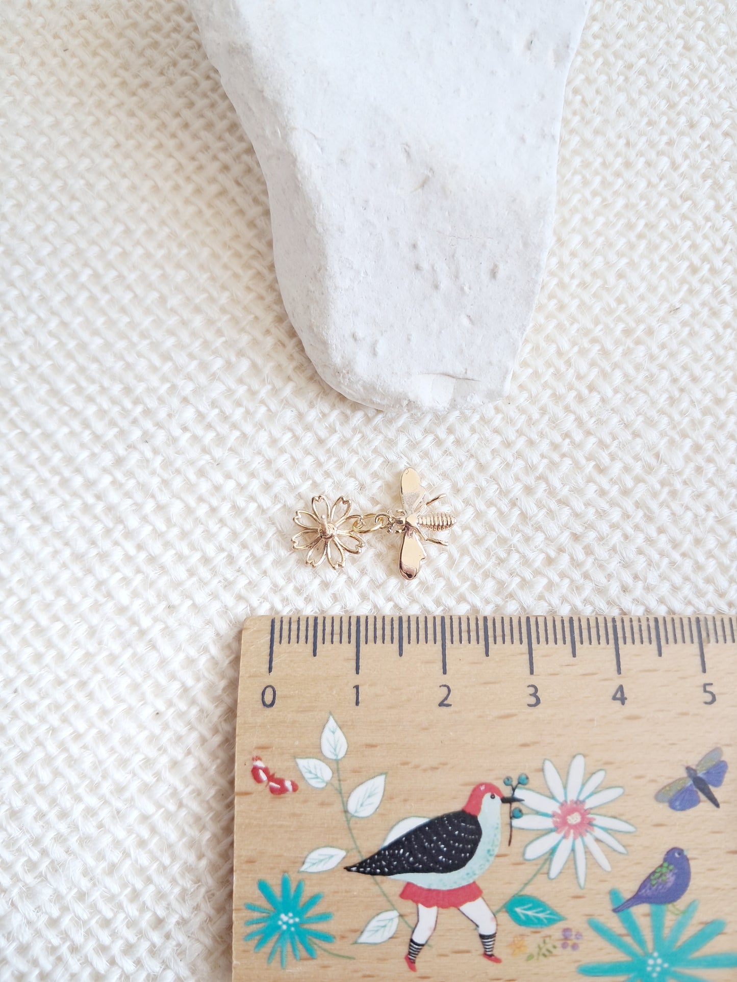 Boucles d'oreilles fleurs de cerisier et abeilles