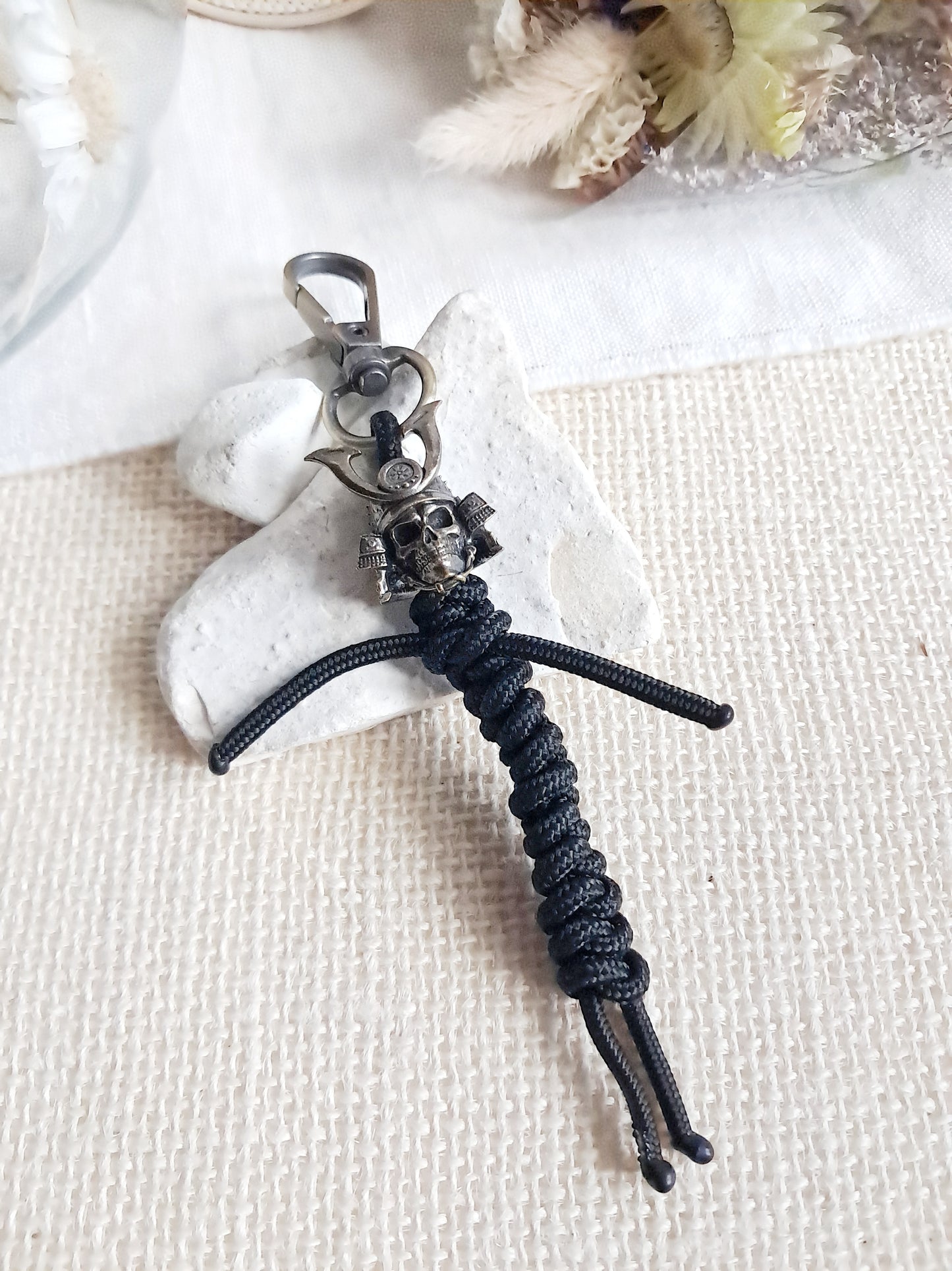 Porte-clés samouraï crâne japonais en laiton