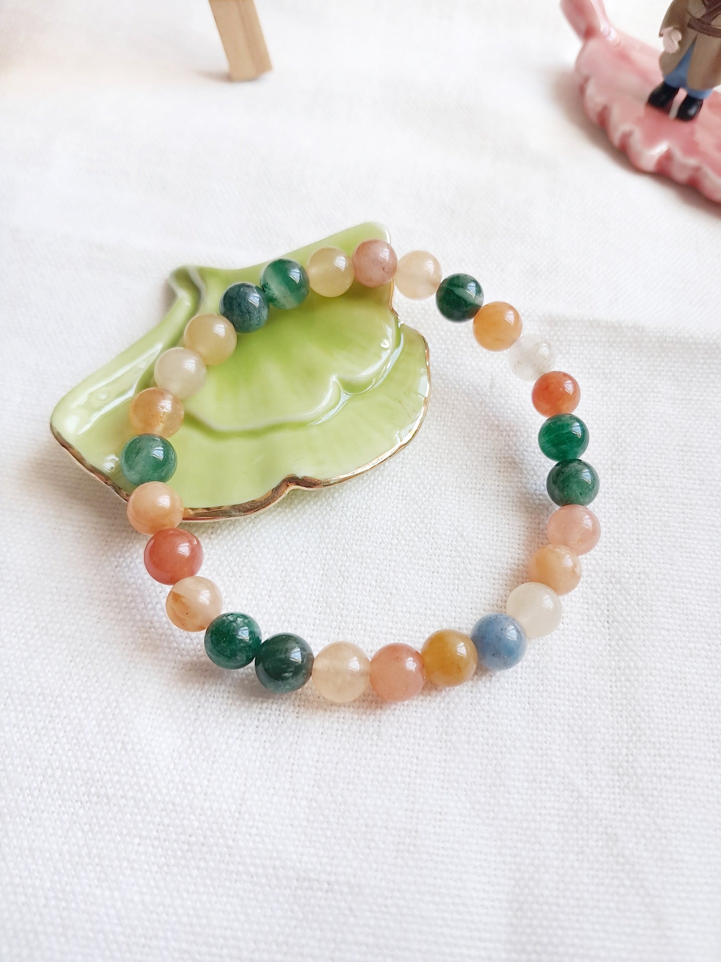 Bracelet Hyangwonjeong (향원정)  ou "Pavillon du Lotus" en lépidolite et jade
