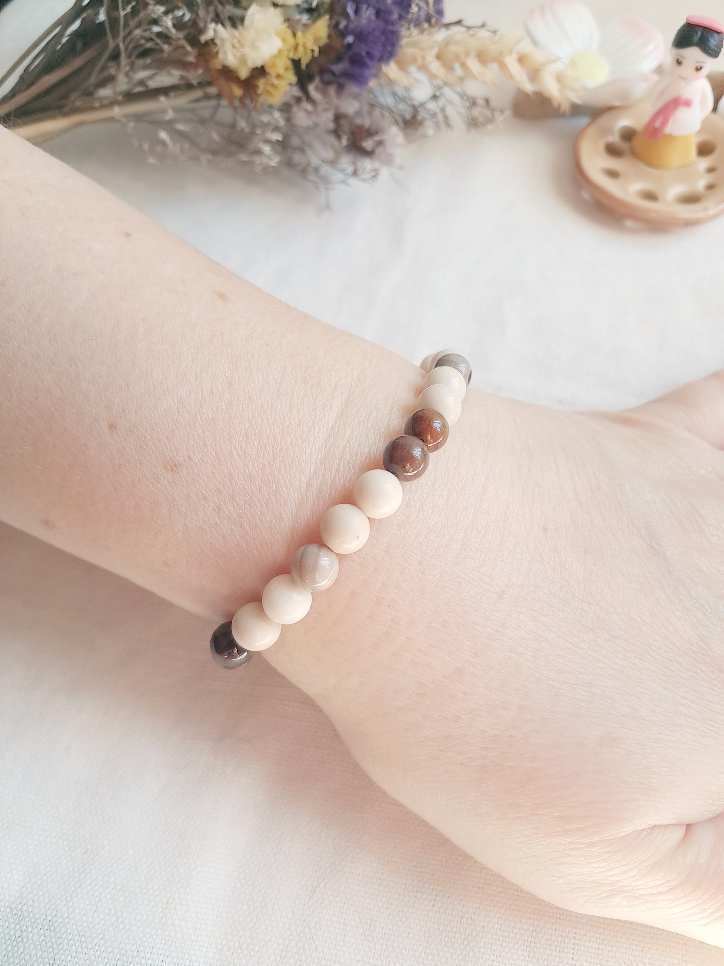 Gryffindor bracelet with its charm