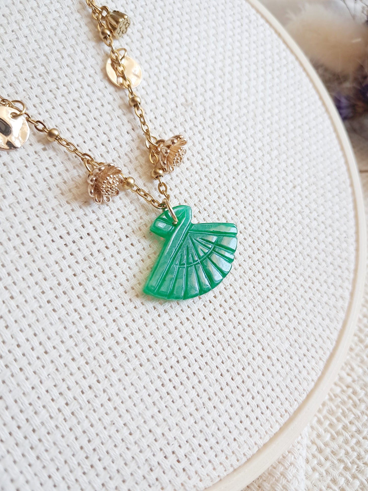 Collier éventail en jade vert