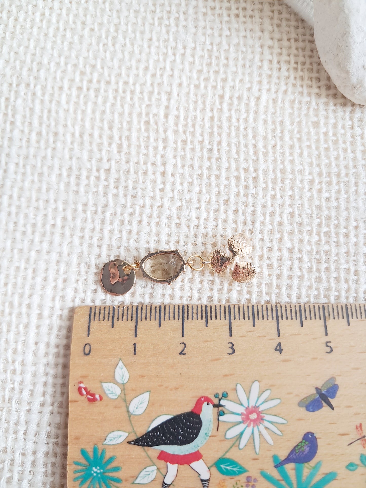Boucles d'oreilles fleur d'hortensia et gemme marron
