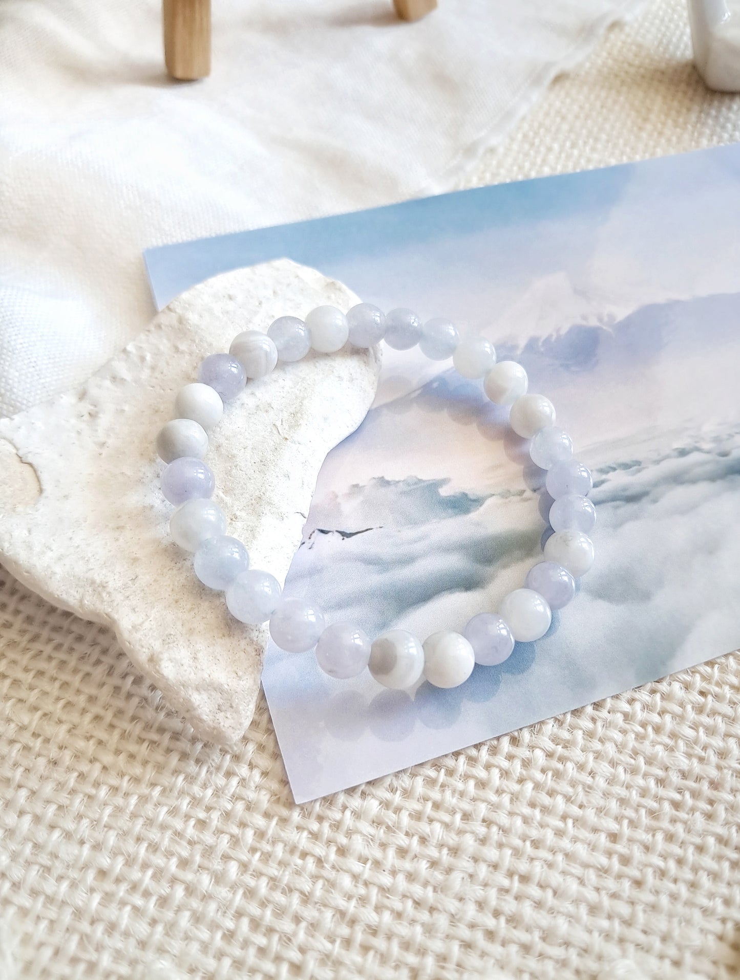 Bracelet "Mont Fuji dans les nuages" en aigue-marine et crazy agate