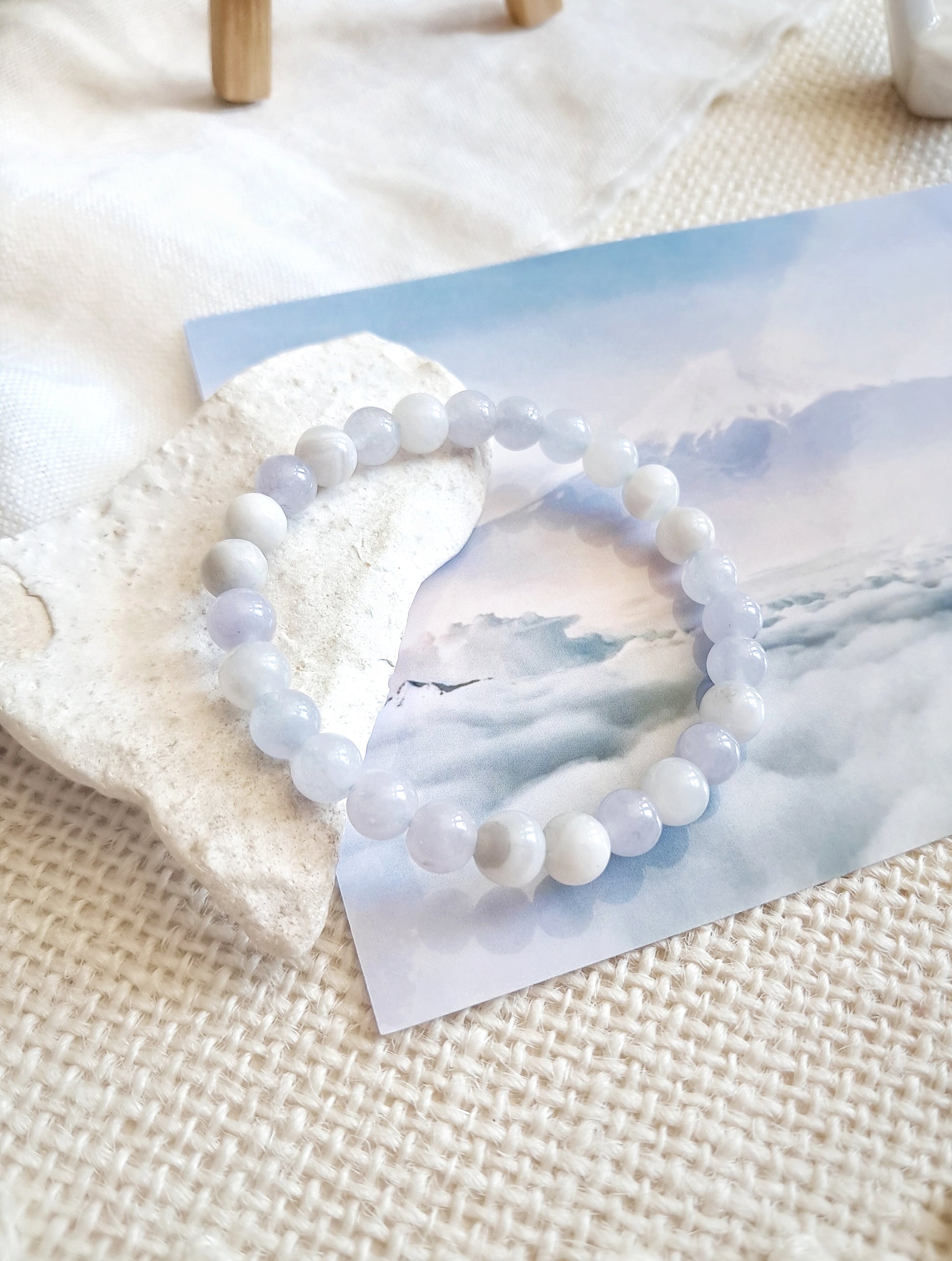 Bracelet "Mont Fuji dans les nuages" en aigue-marine et crazy agate