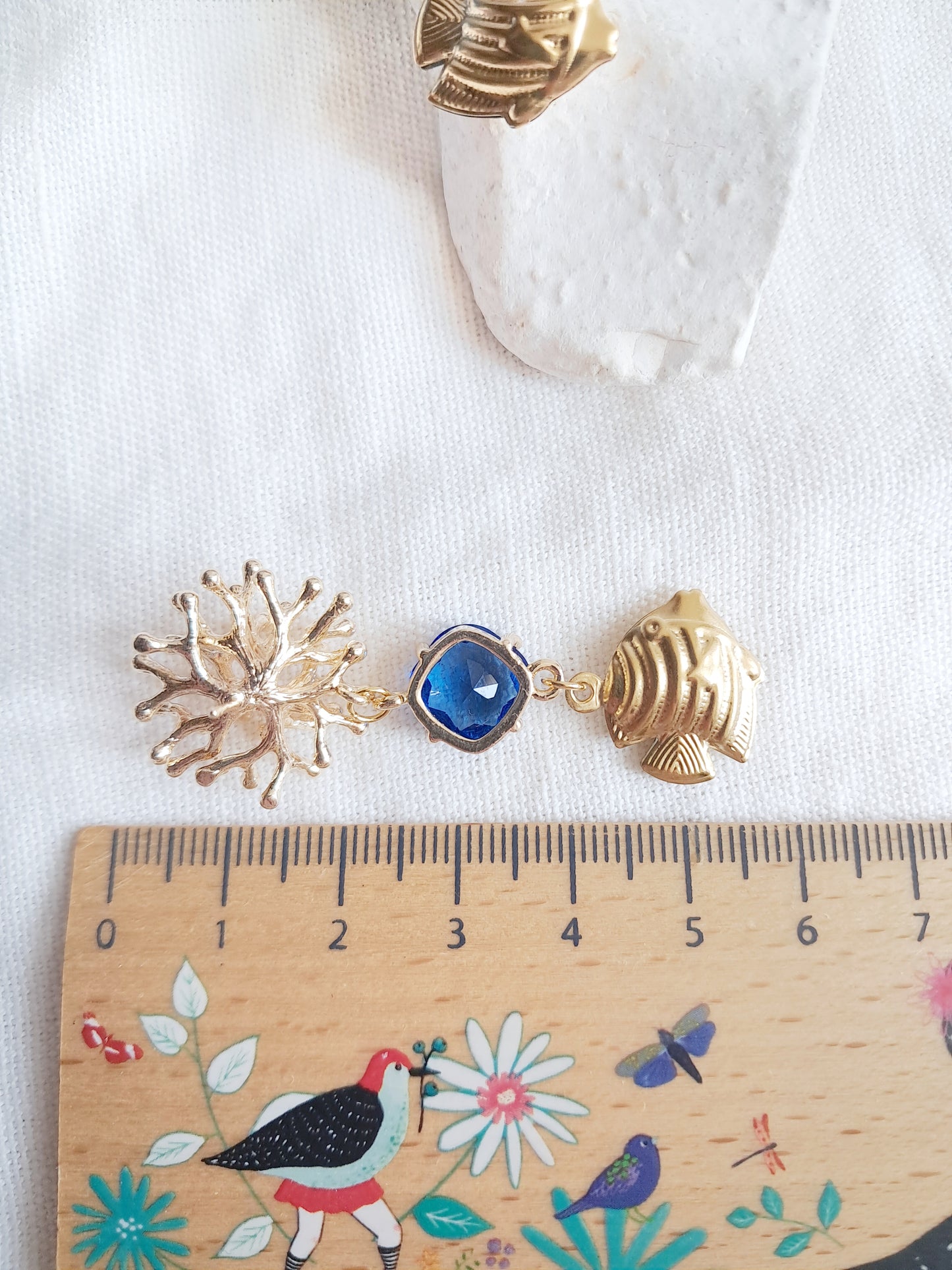 Boucles d'oreilles pendantes corail et poissons