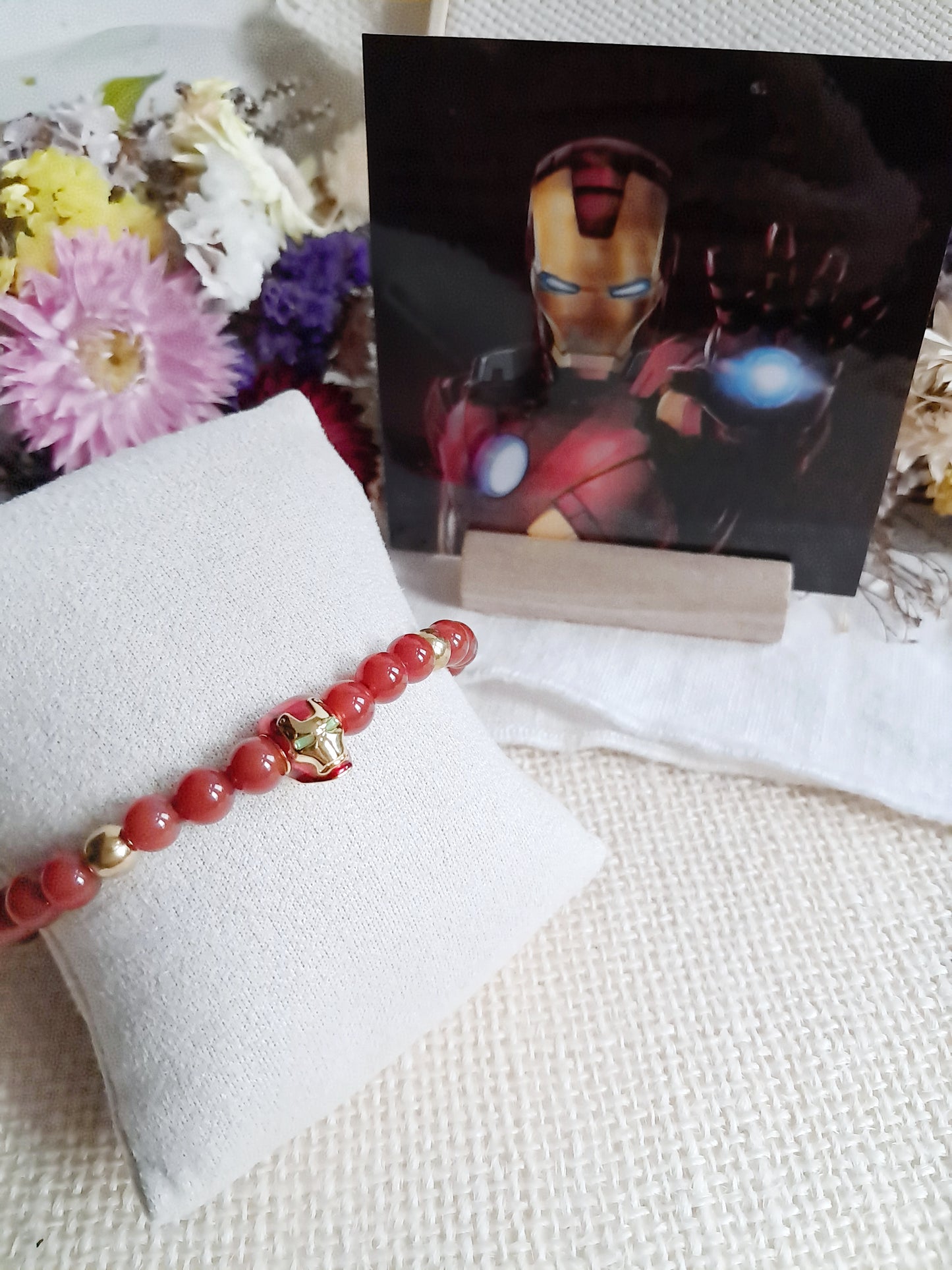 Bracelet Marvel Iron Man avec sa breloque en argent 925