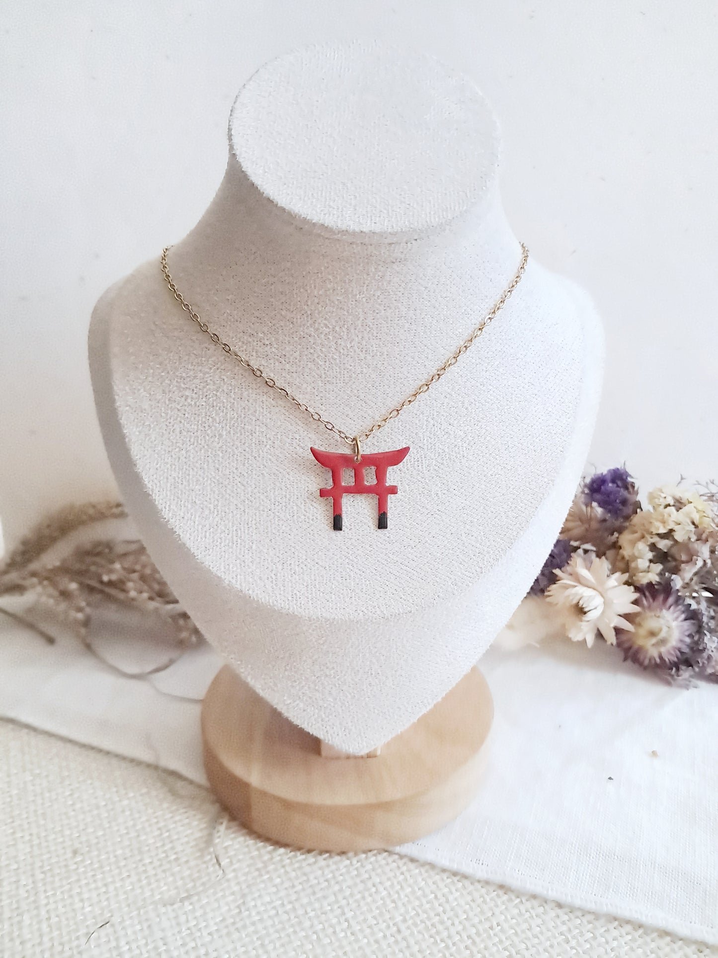 Collier torii en laiton