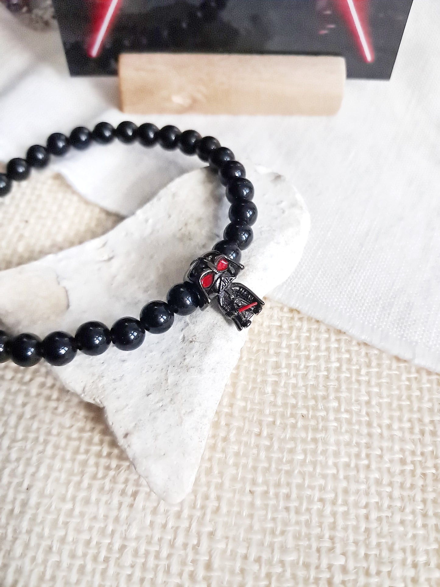 Bracelet Dark Vador Star Wars avec sa breloque en argent 925