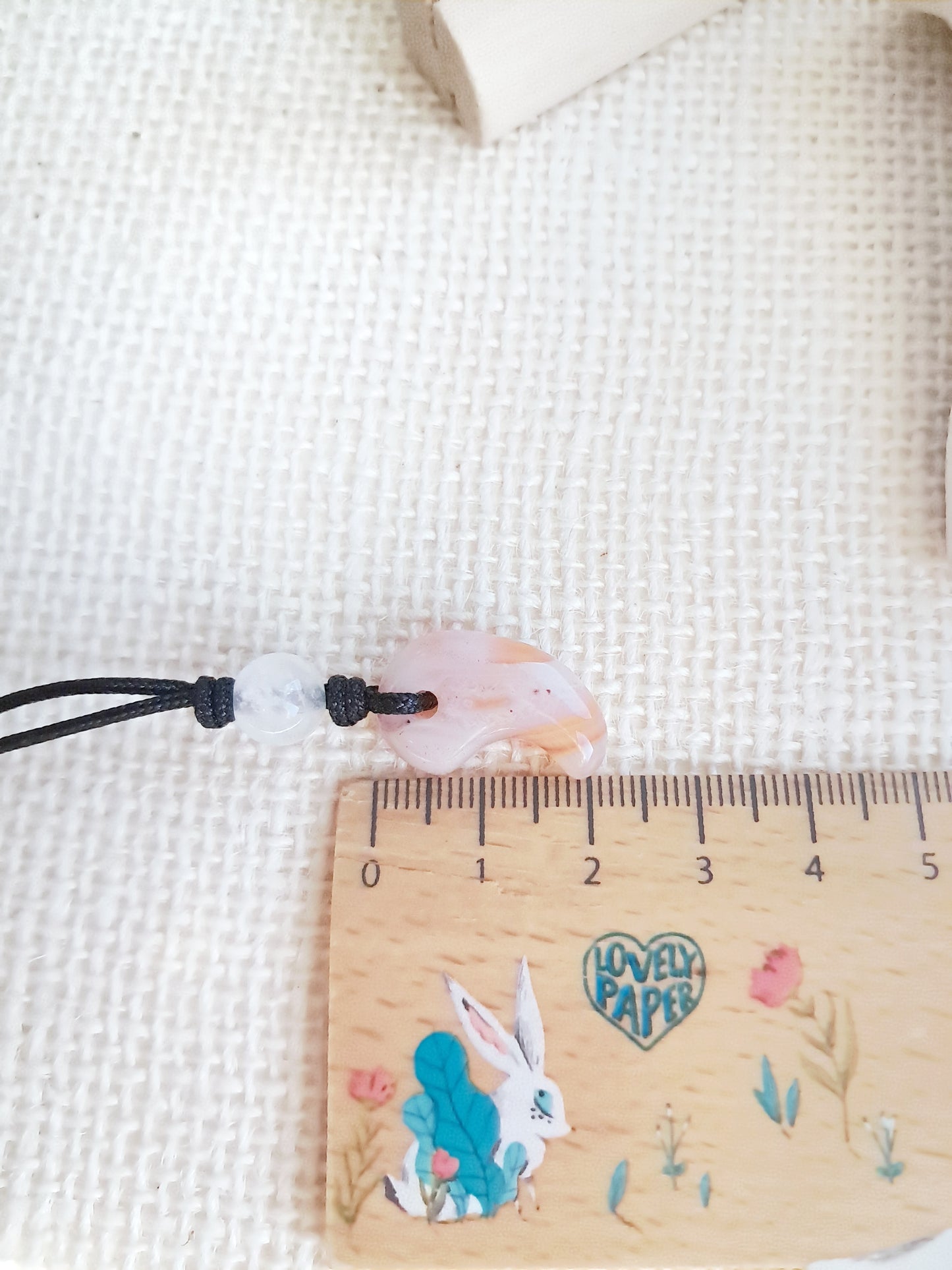 Collier en cordon Magatama Gogok en agate cornaline