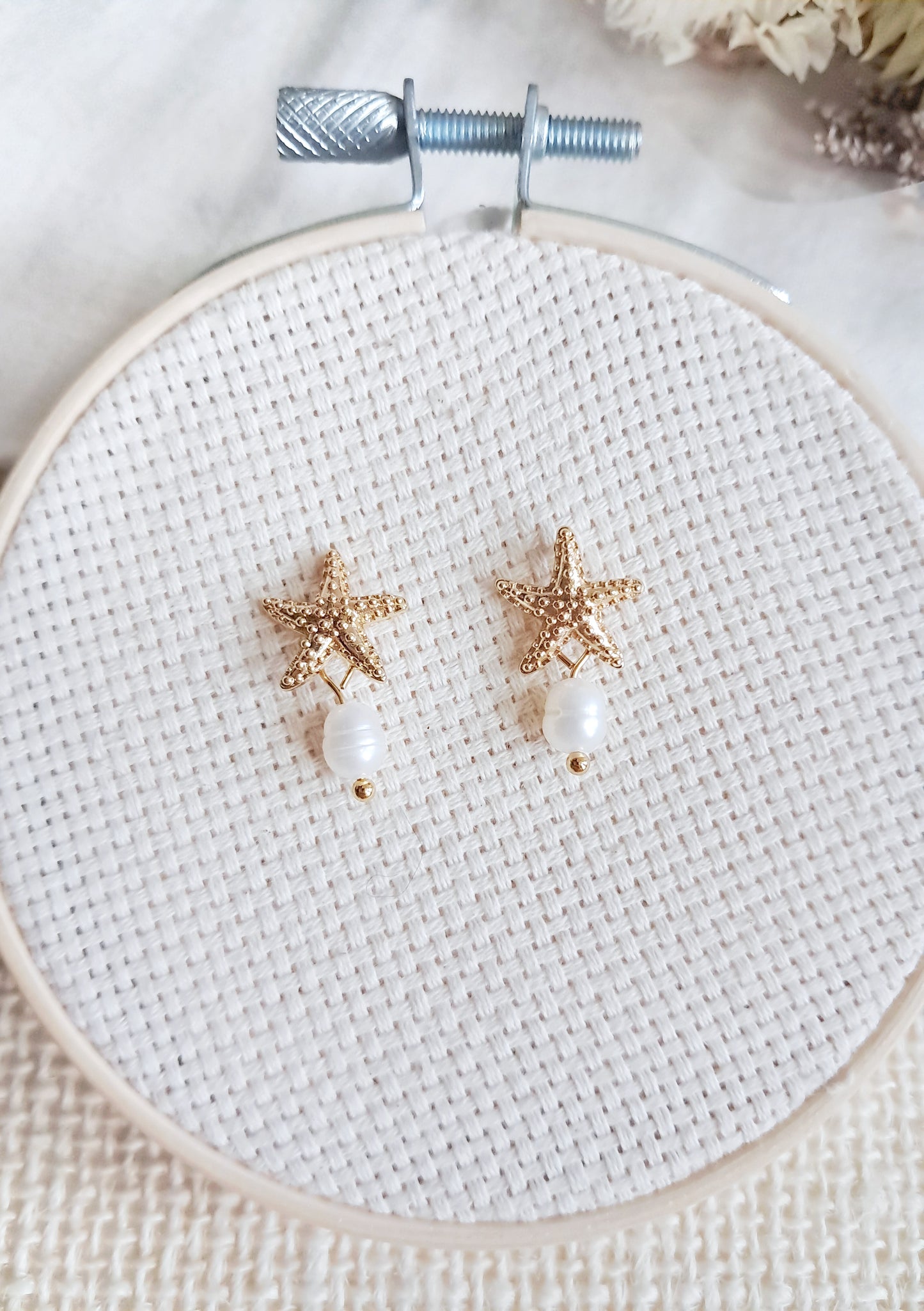 Boucles d'oreilles étoiles de mer et perles d'eau douce