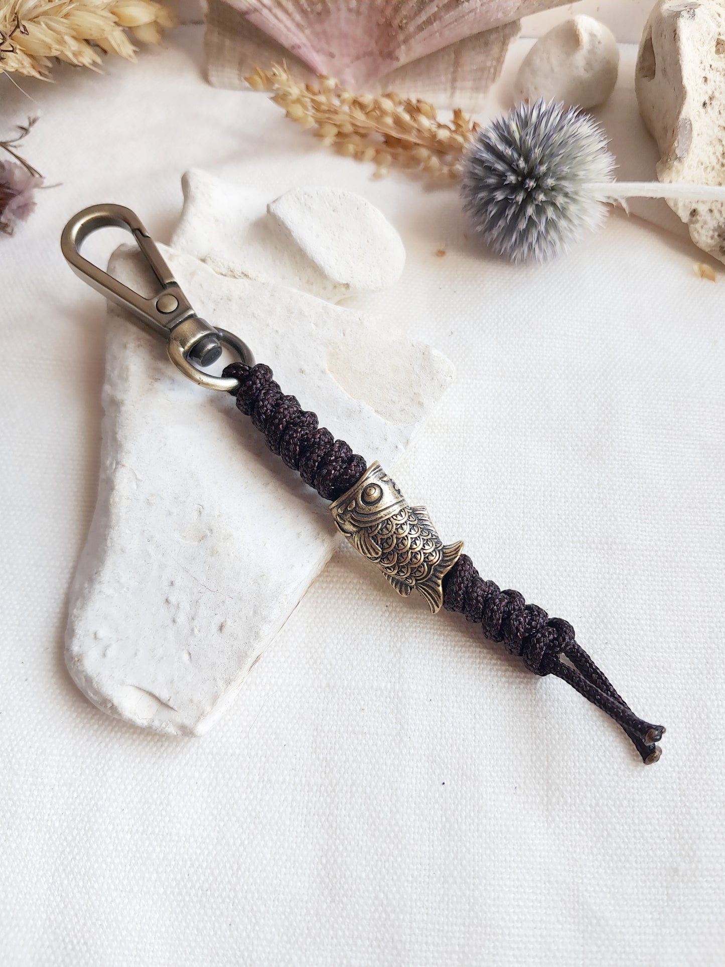 Porte-clés en laiton carpe Koï