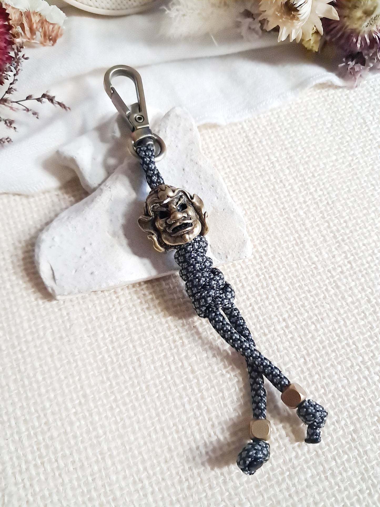 Porte-clés masque de samouraï japonais en laiton