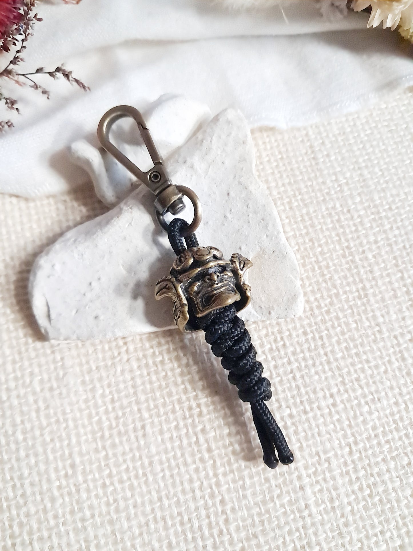 Porte-clés masque de samouraï japonais en laiton