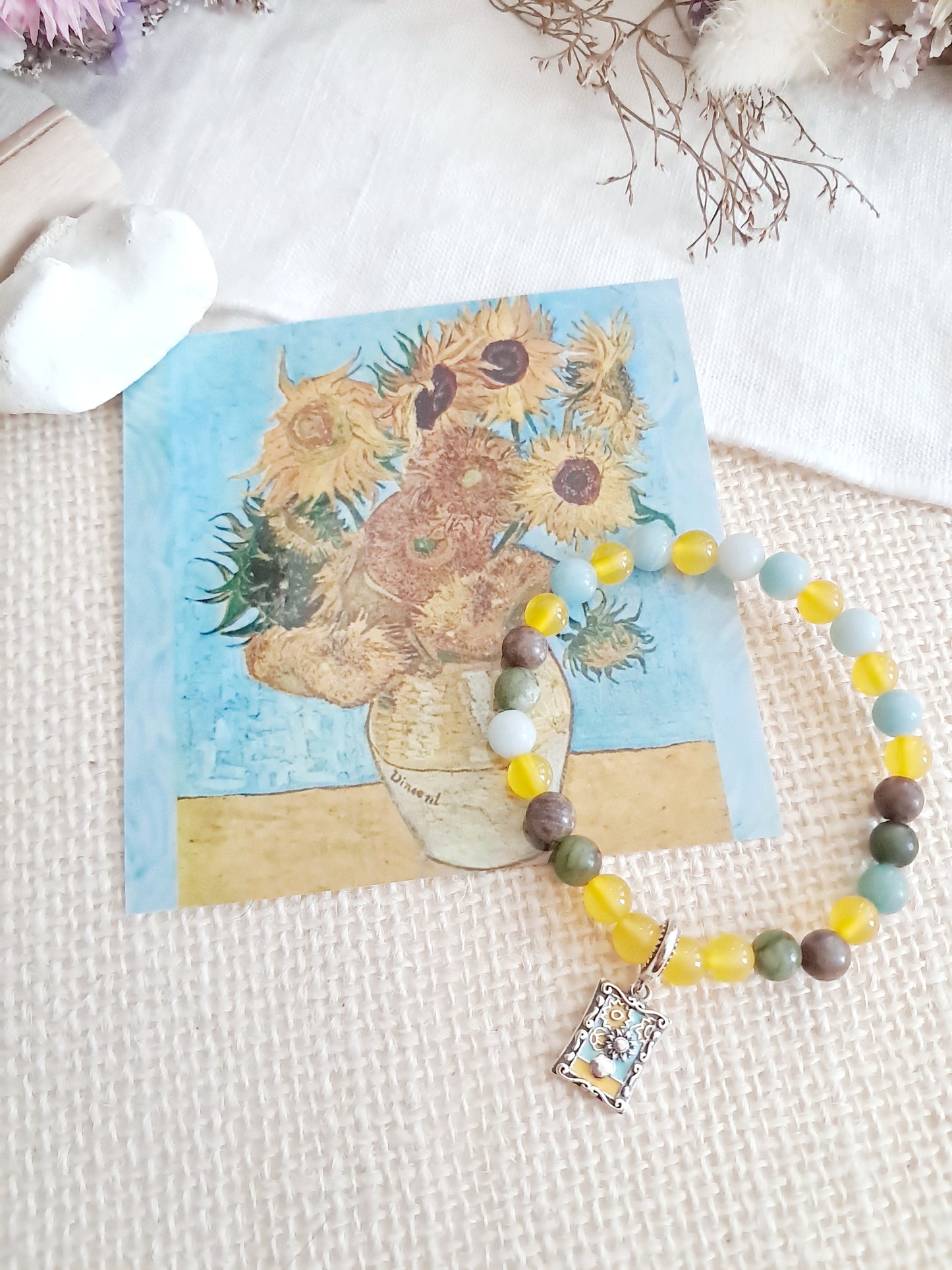 Bracelet inspiré des "Tournesols" de Vincent Van Gogh avec sa breloque en argent 925