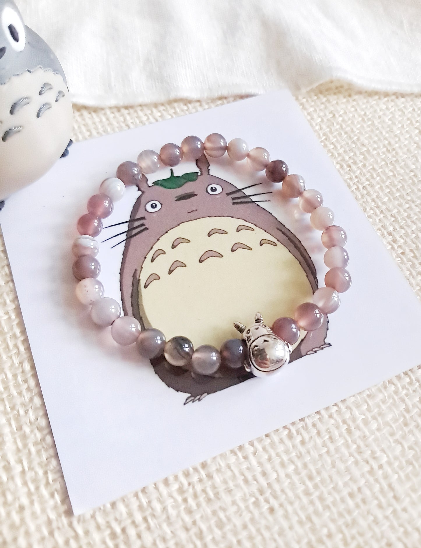 Bracelet Totoro avec sa breloque perle