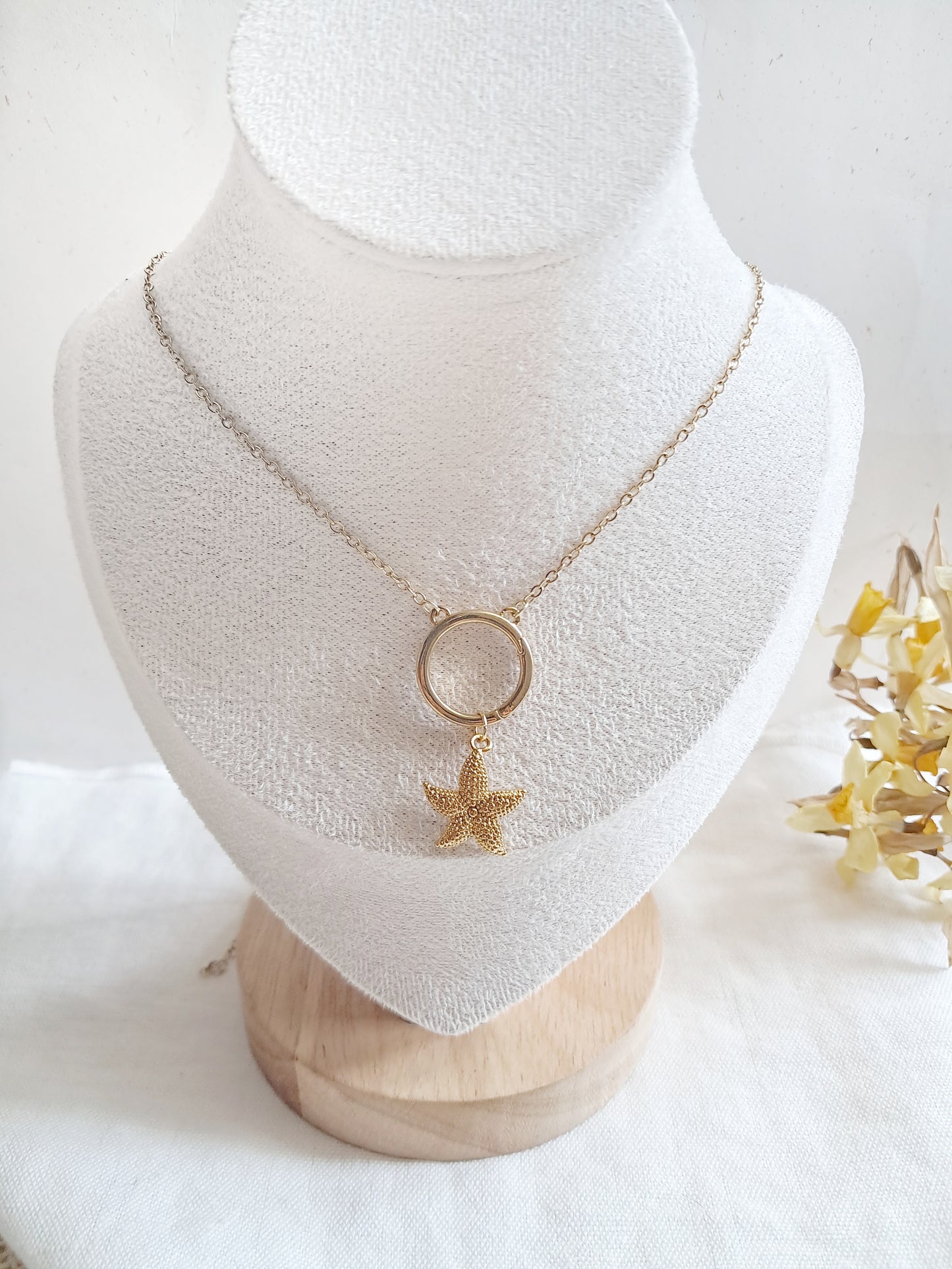 Collier anneau étoile de mer en acier inoxydable doré