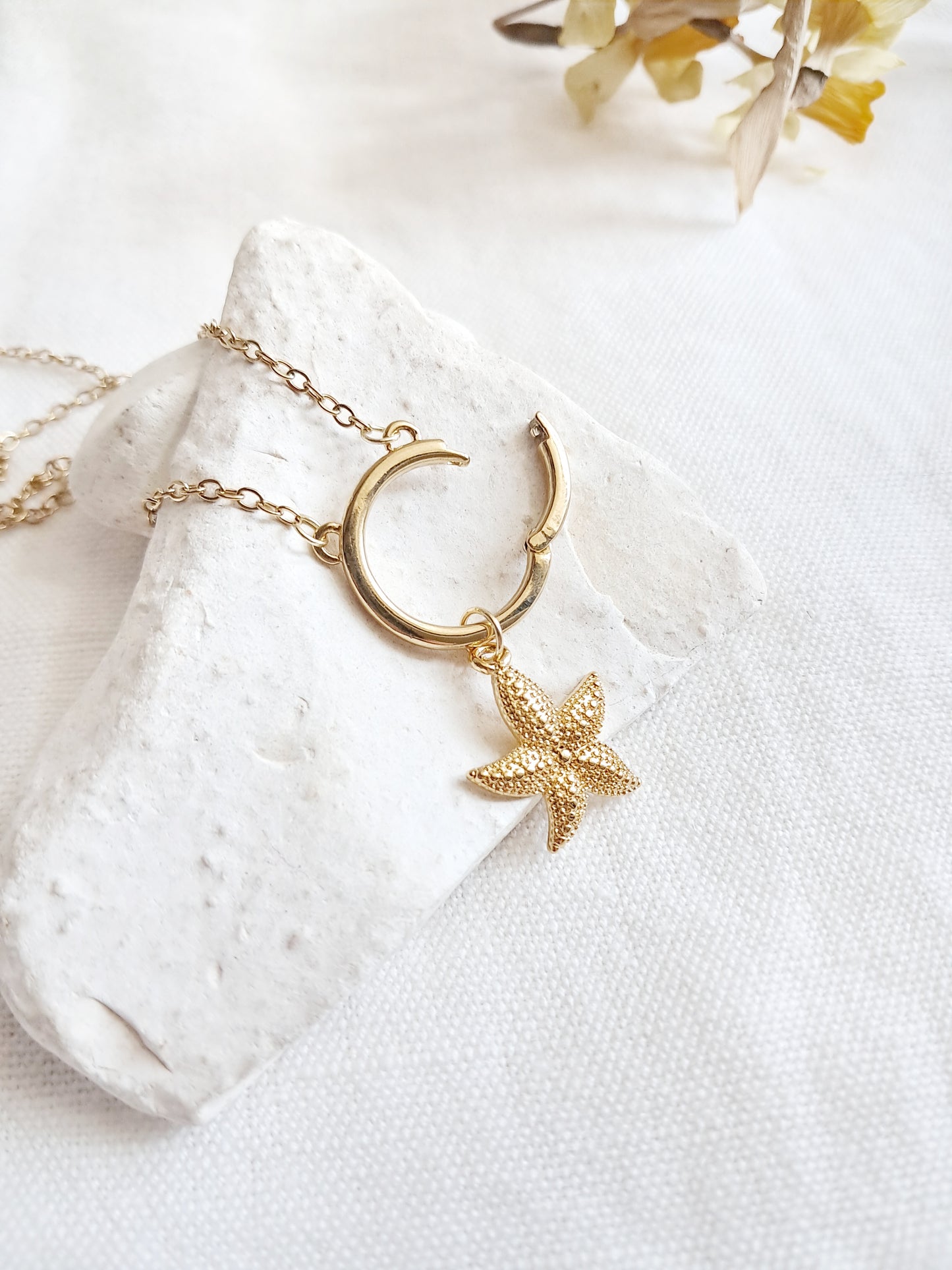 Collier anneau étoile de mer en acier inoxydable doré