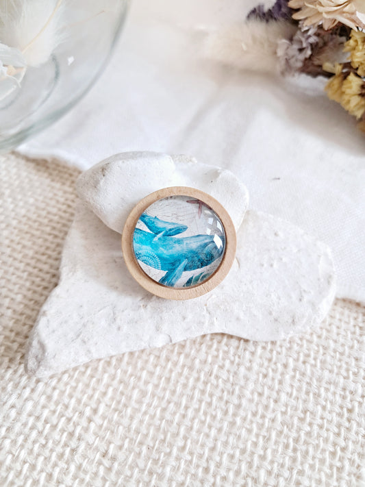 Broche cabochon baleine