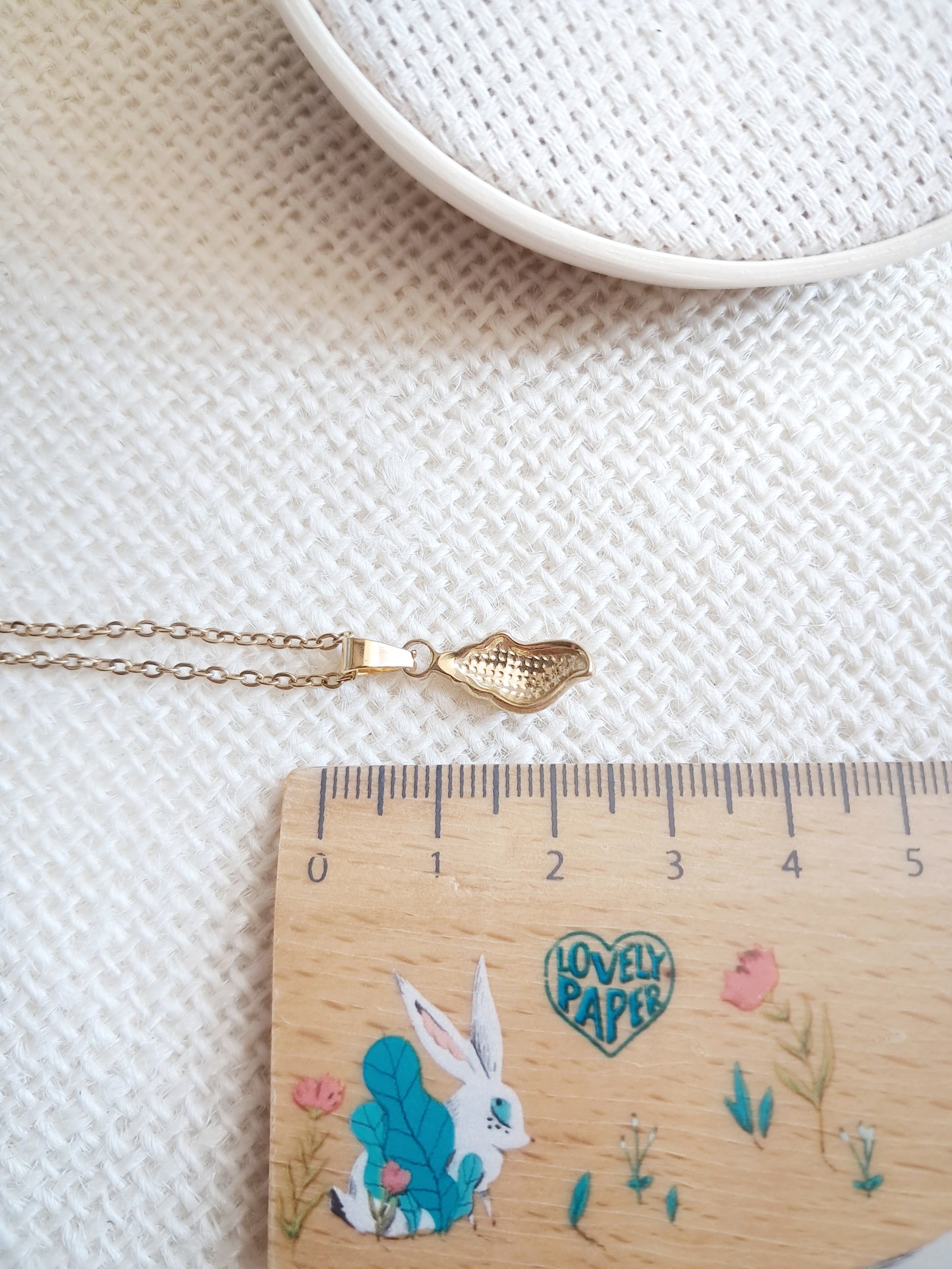 Collier pendentif coquillage en acier inoxydable doré