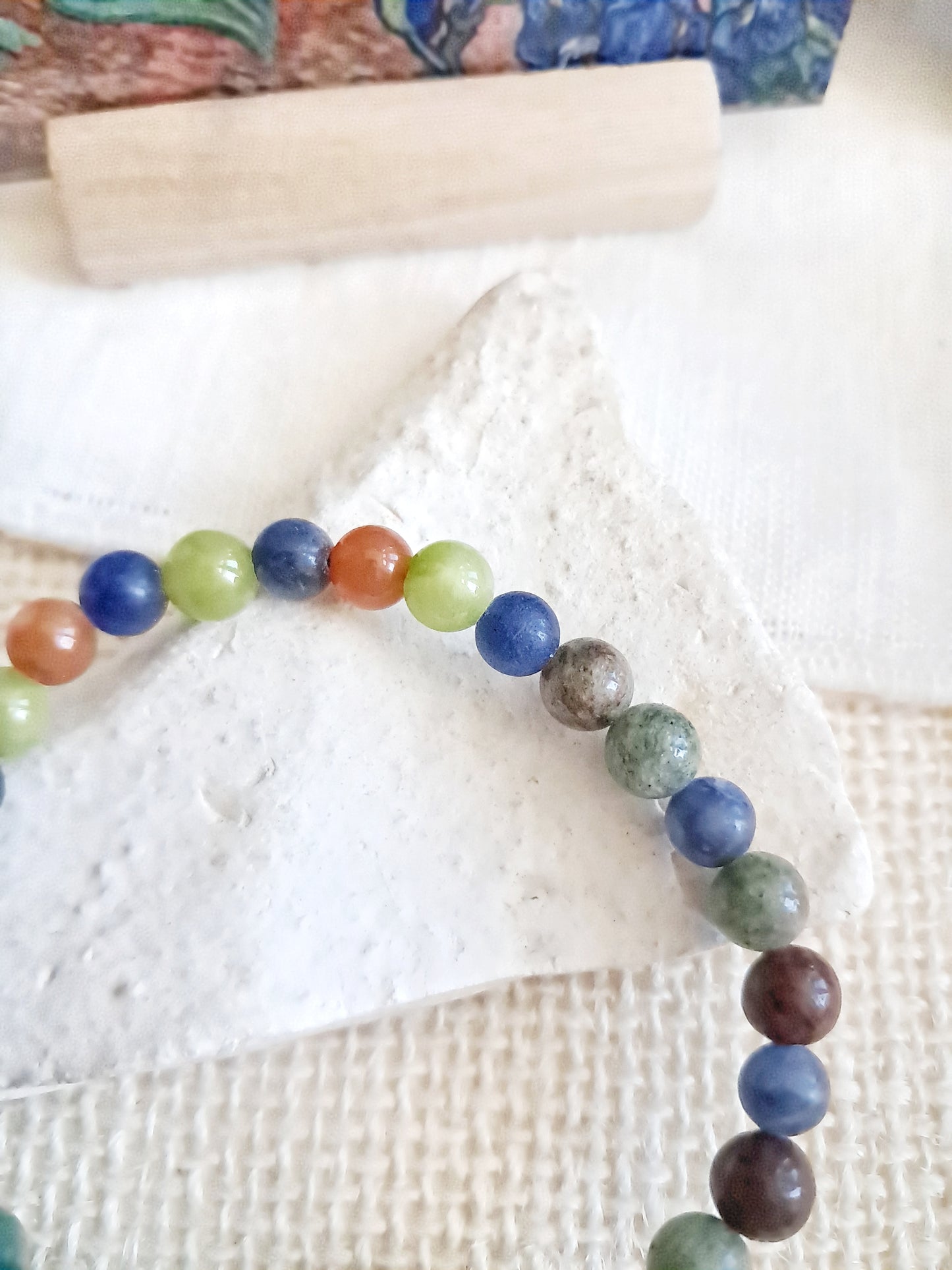 Bracelet breloque inspiré de "Iris" de Vincent Van Gogh