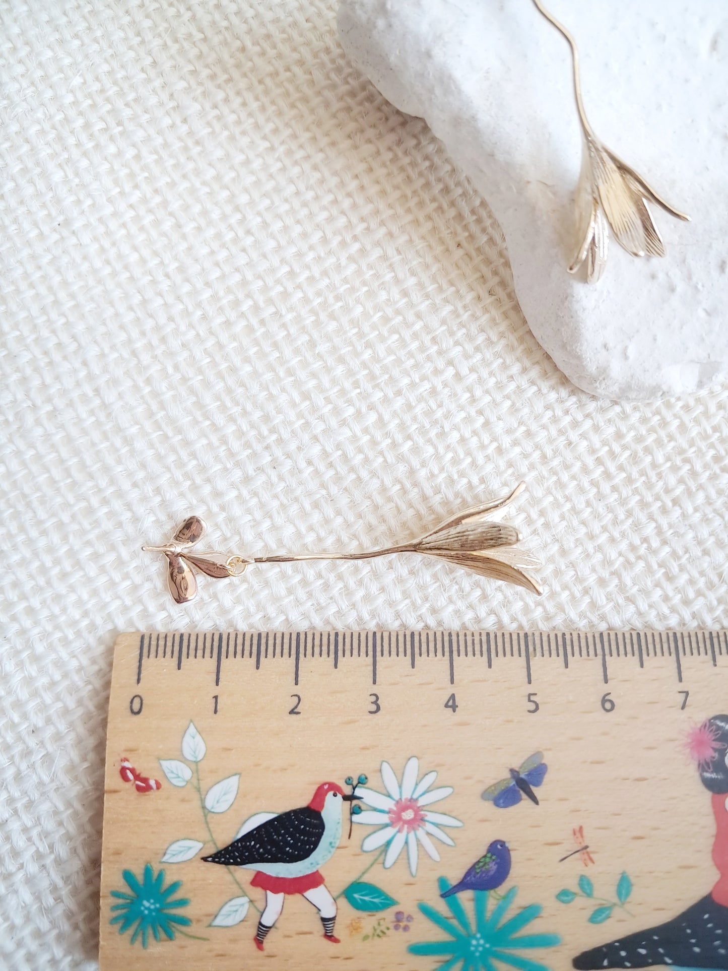 Boucles d'oreilles pendantes tiges de fleurs