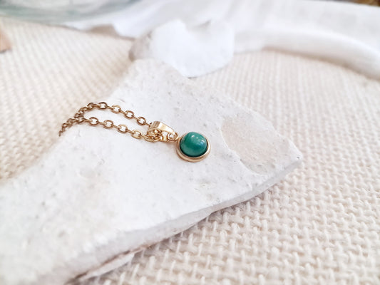 Collier en malachite et acier inoxydable doré