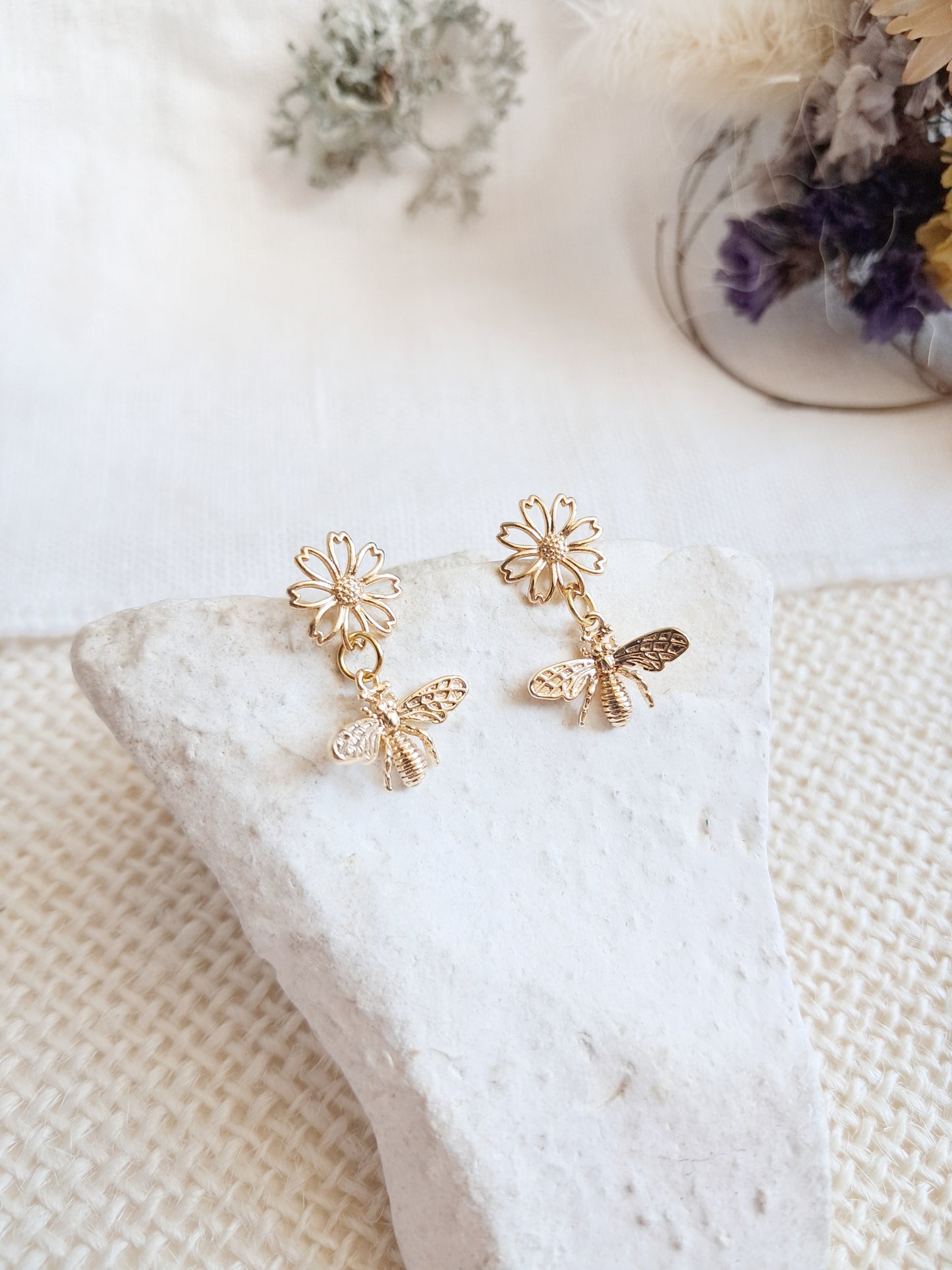 Boucles d'oreilles fleurs de cerisier et abeilles