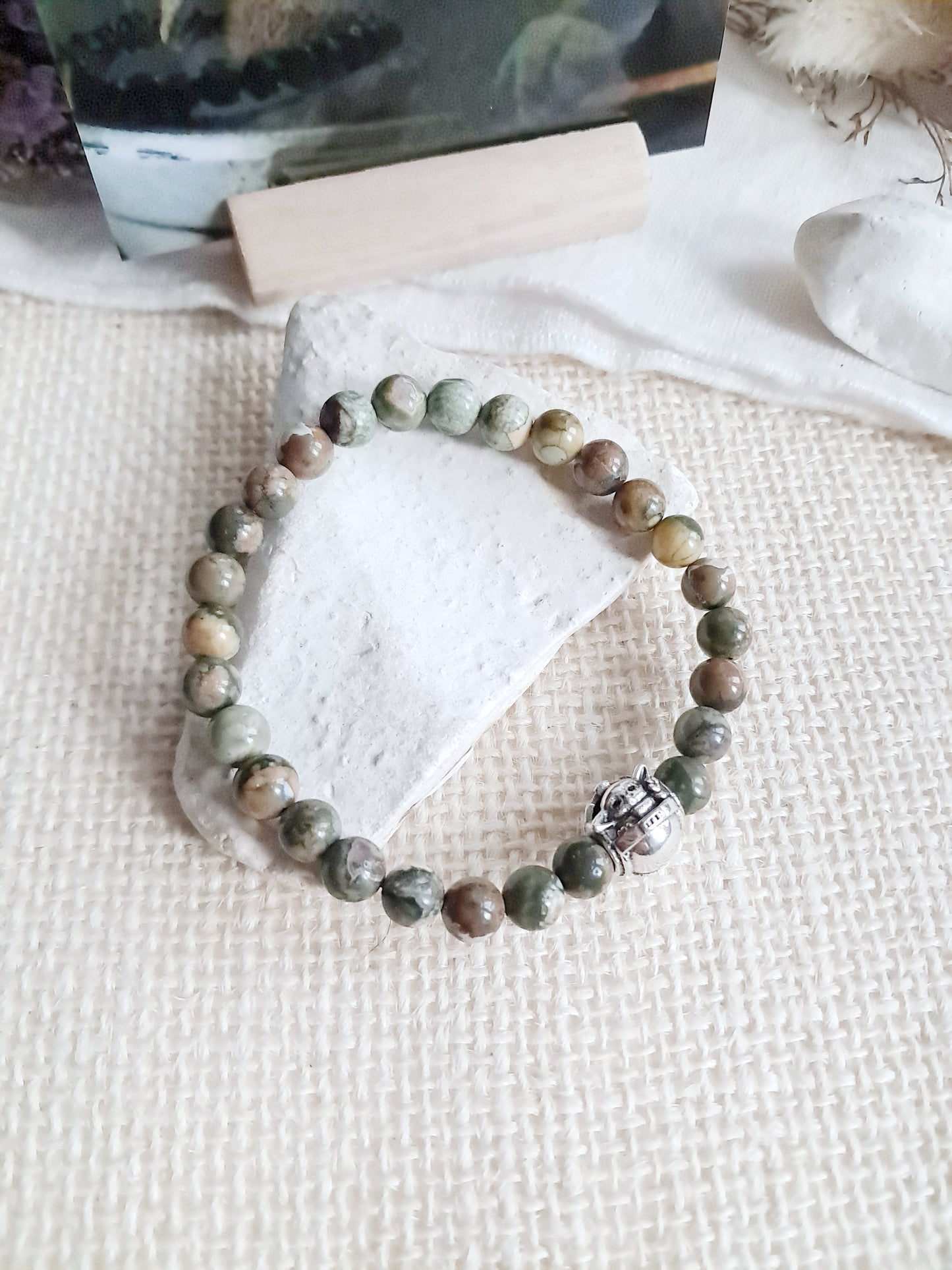 Bracelet Grogu Mandalorian Star Wars avec sa breloque en argent 925