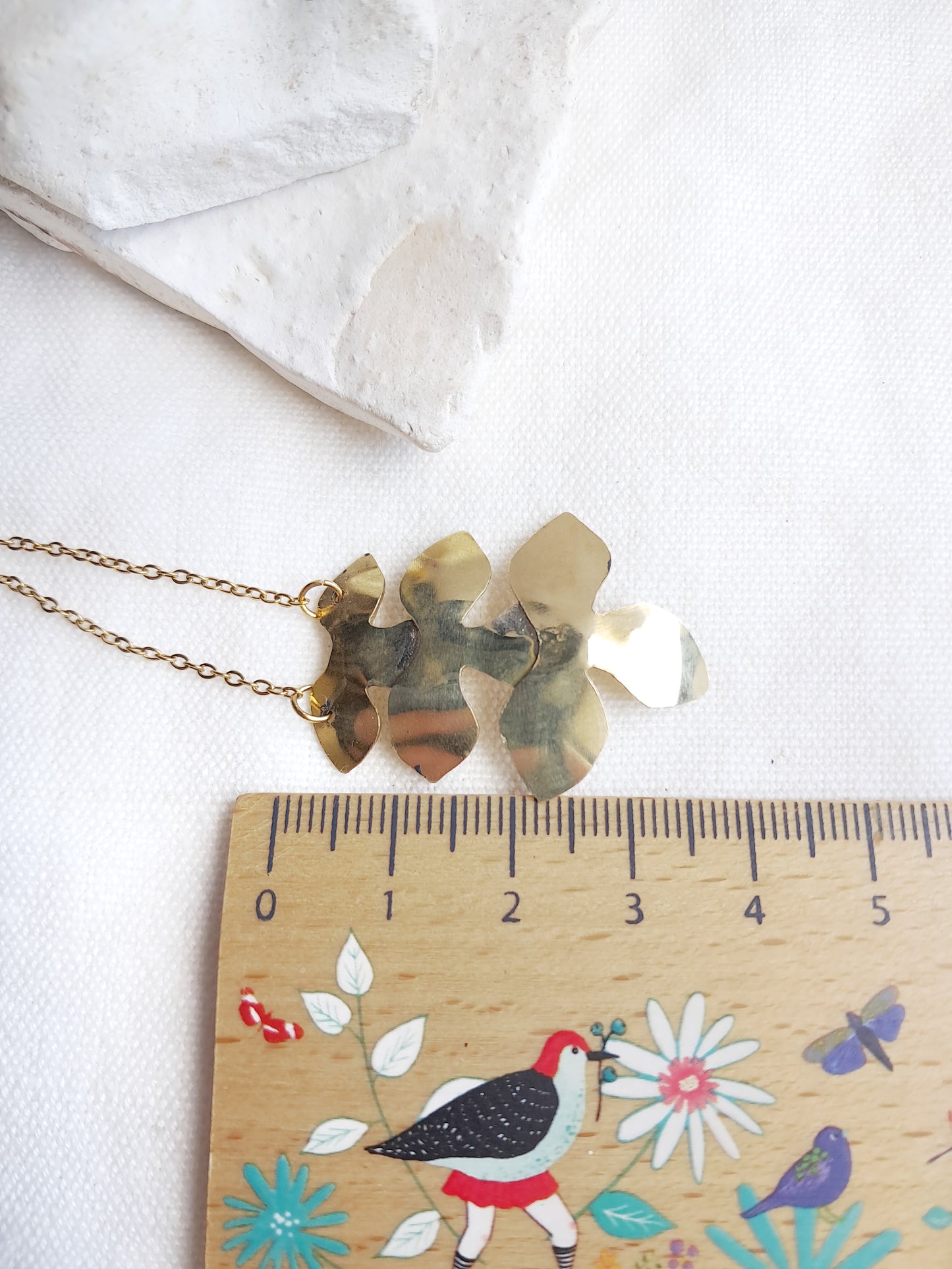 Collier inspiration fleur d'hortensia en laiton