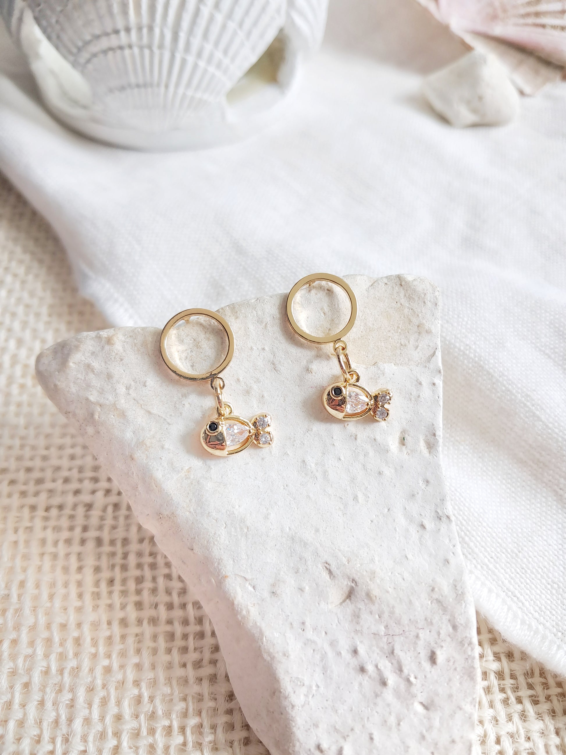 Boucles d'oreilles cercles et poissons