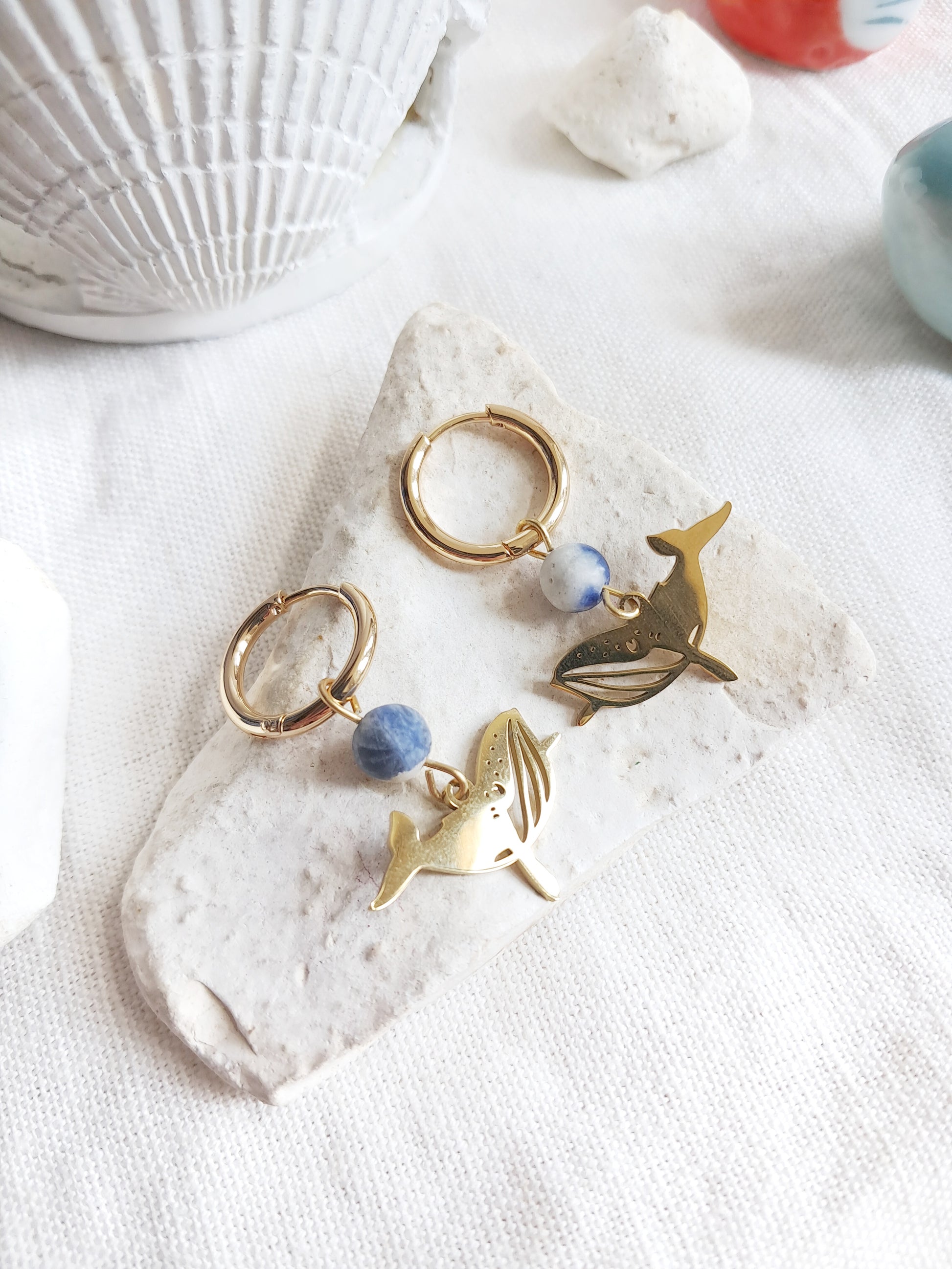 Boucles d'oreilles créoles baleines et sodalite