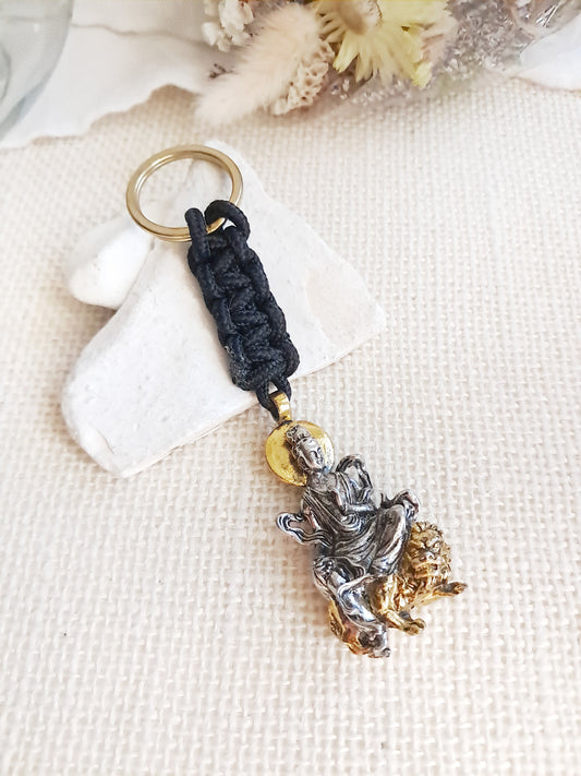 Porte-clés avec Bouddha assis sur un lion