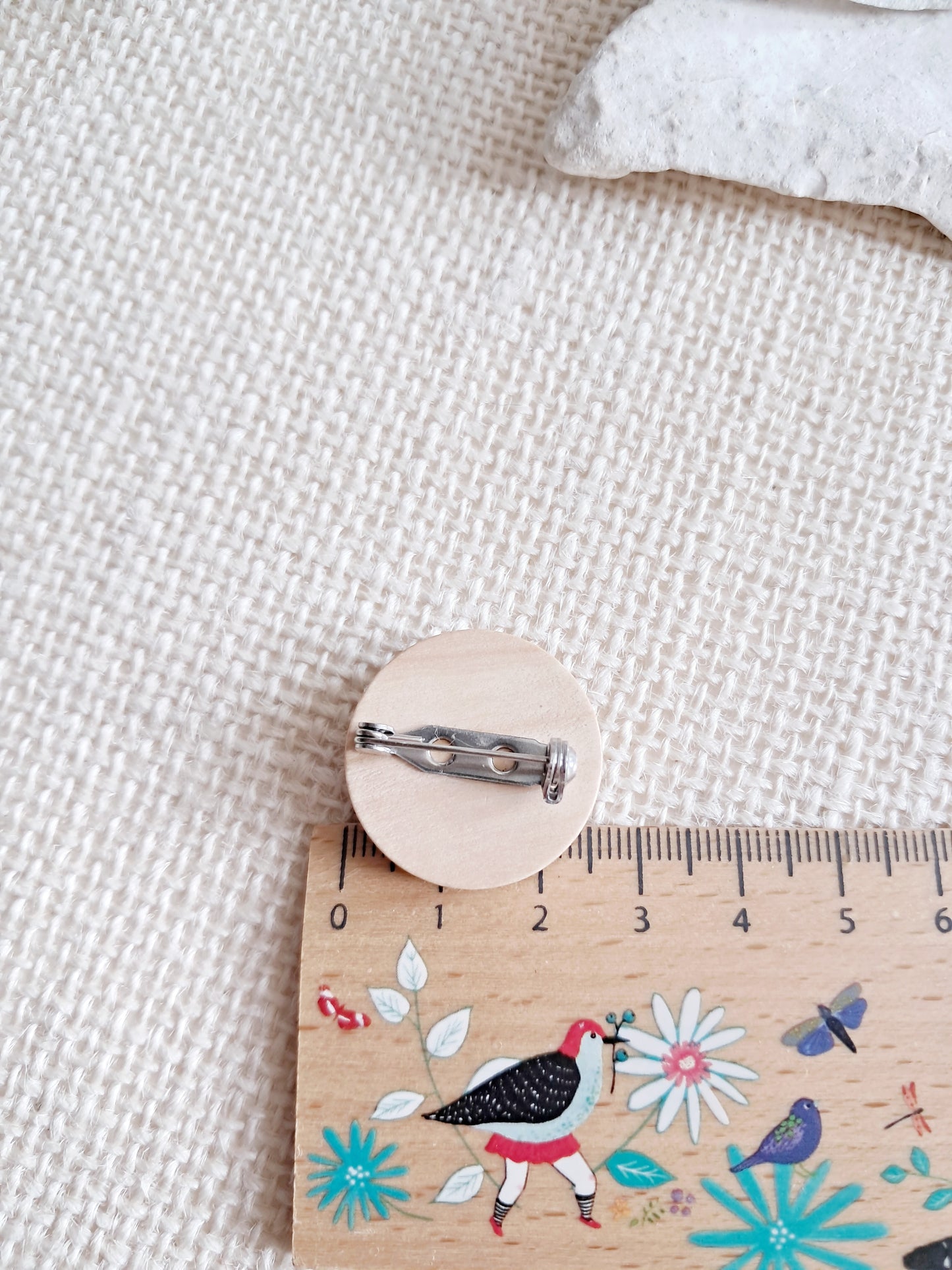 Broche dragon en bois