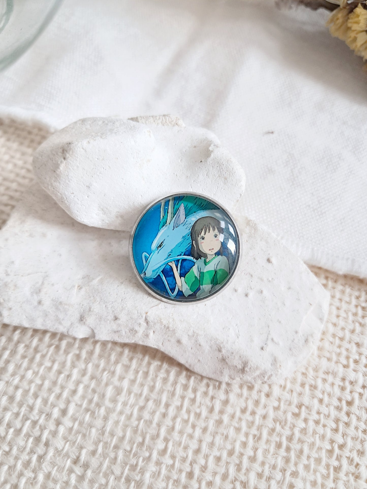 Broche cabochon Le voyage de Chihiro par Ghibli