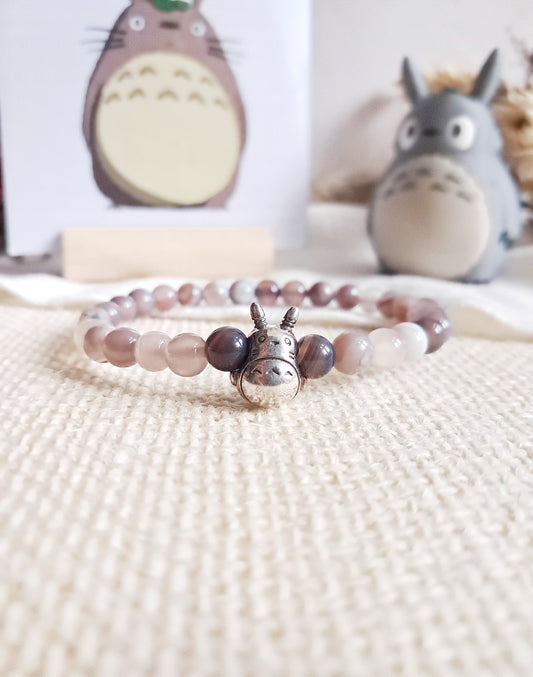 Bracelet Totoro avec sa breloque perle