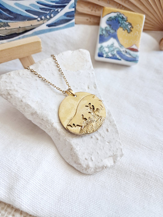 Collier médaillon La grande vague de Kanagawa par Hokusai