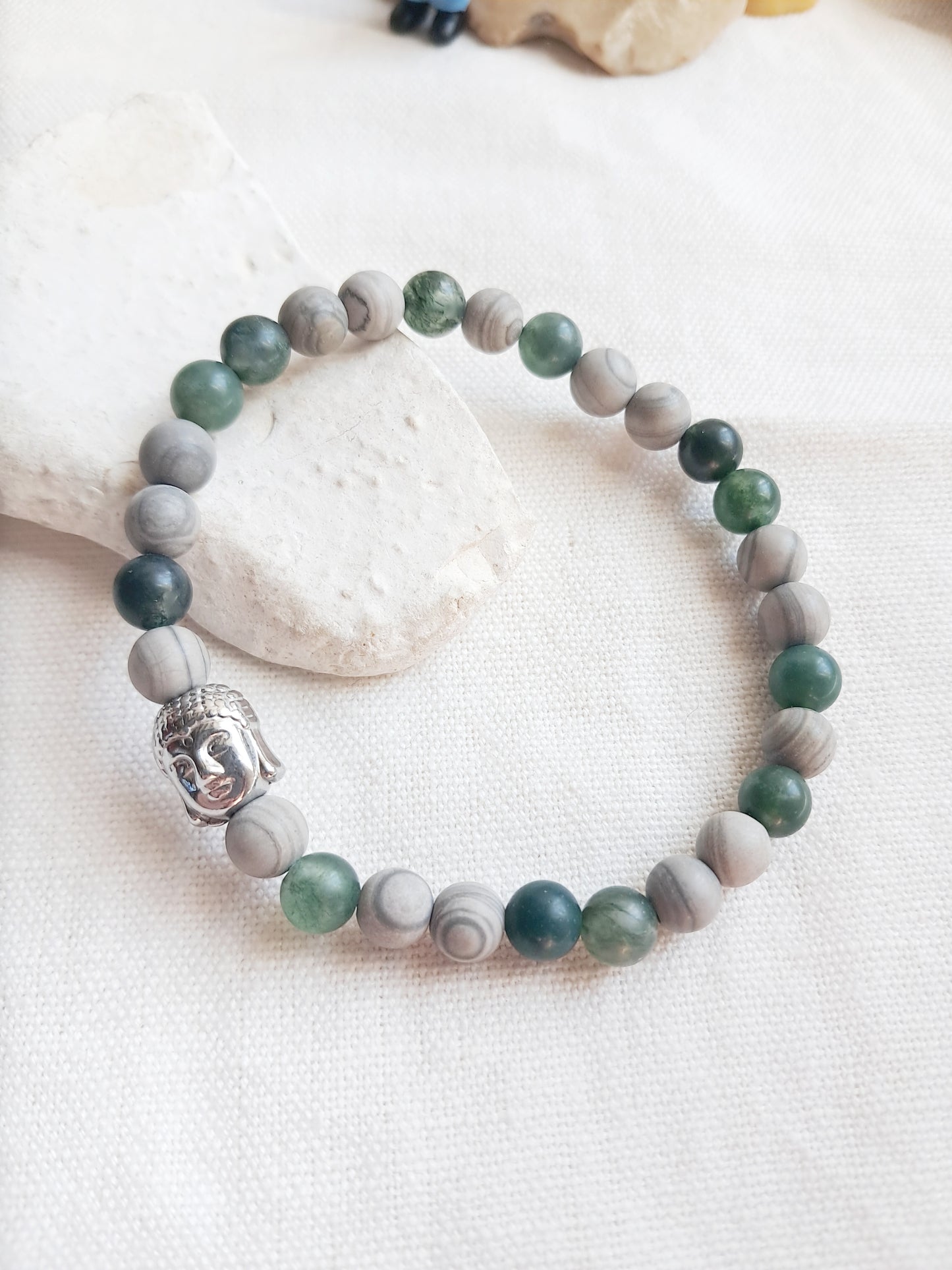 Gryffindor bracelet with its charm