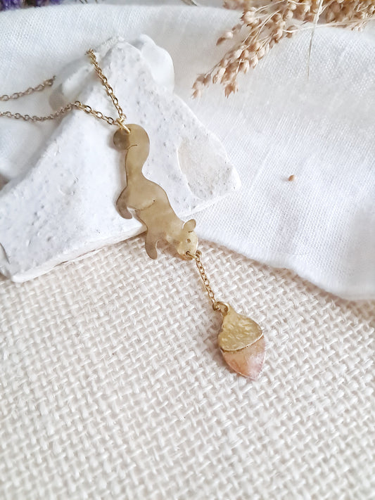 Collier écureuil et gland 