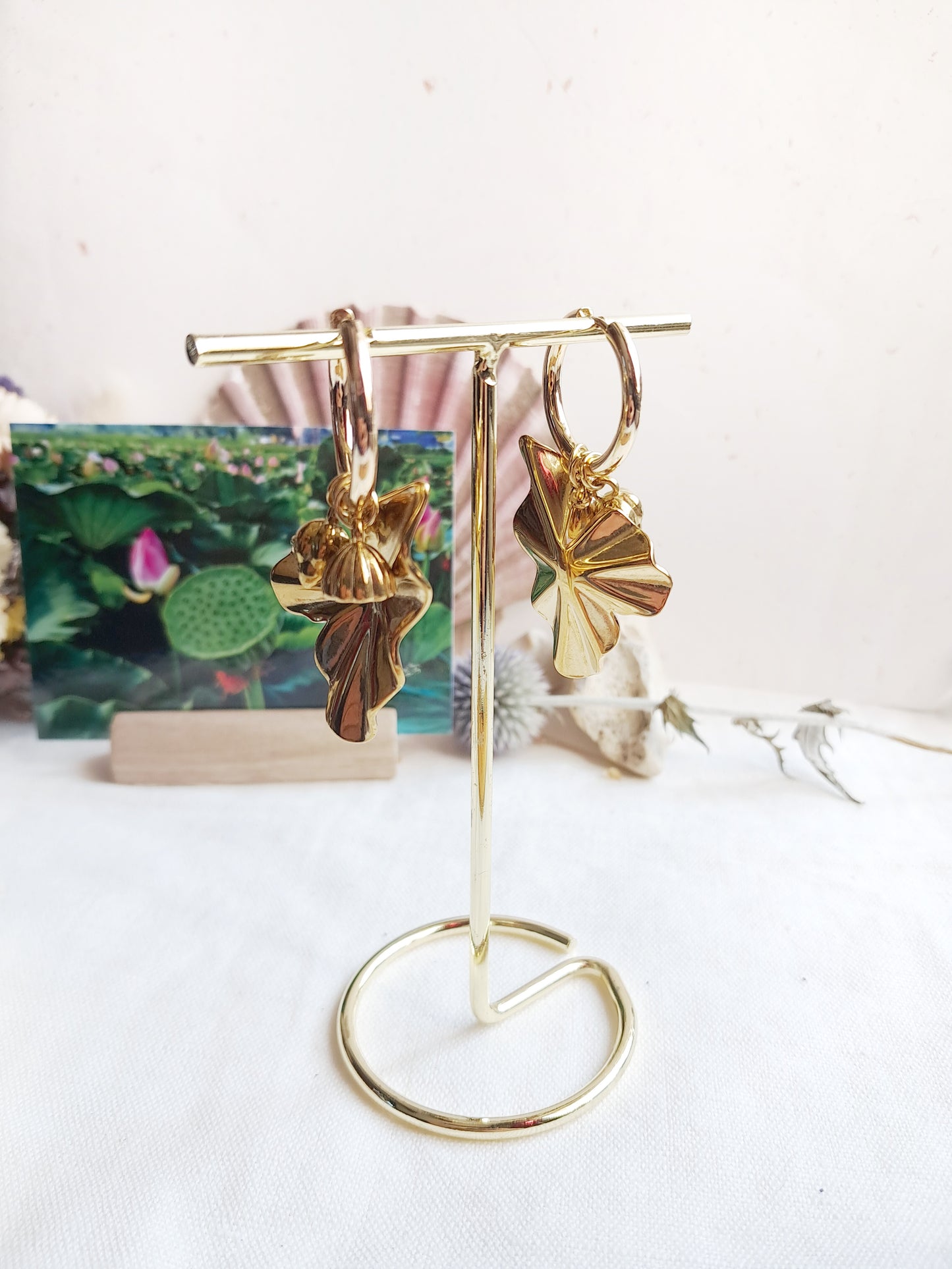 Boucles d'oreilles fleurs de lotus (연꽃) en acier inoxydable