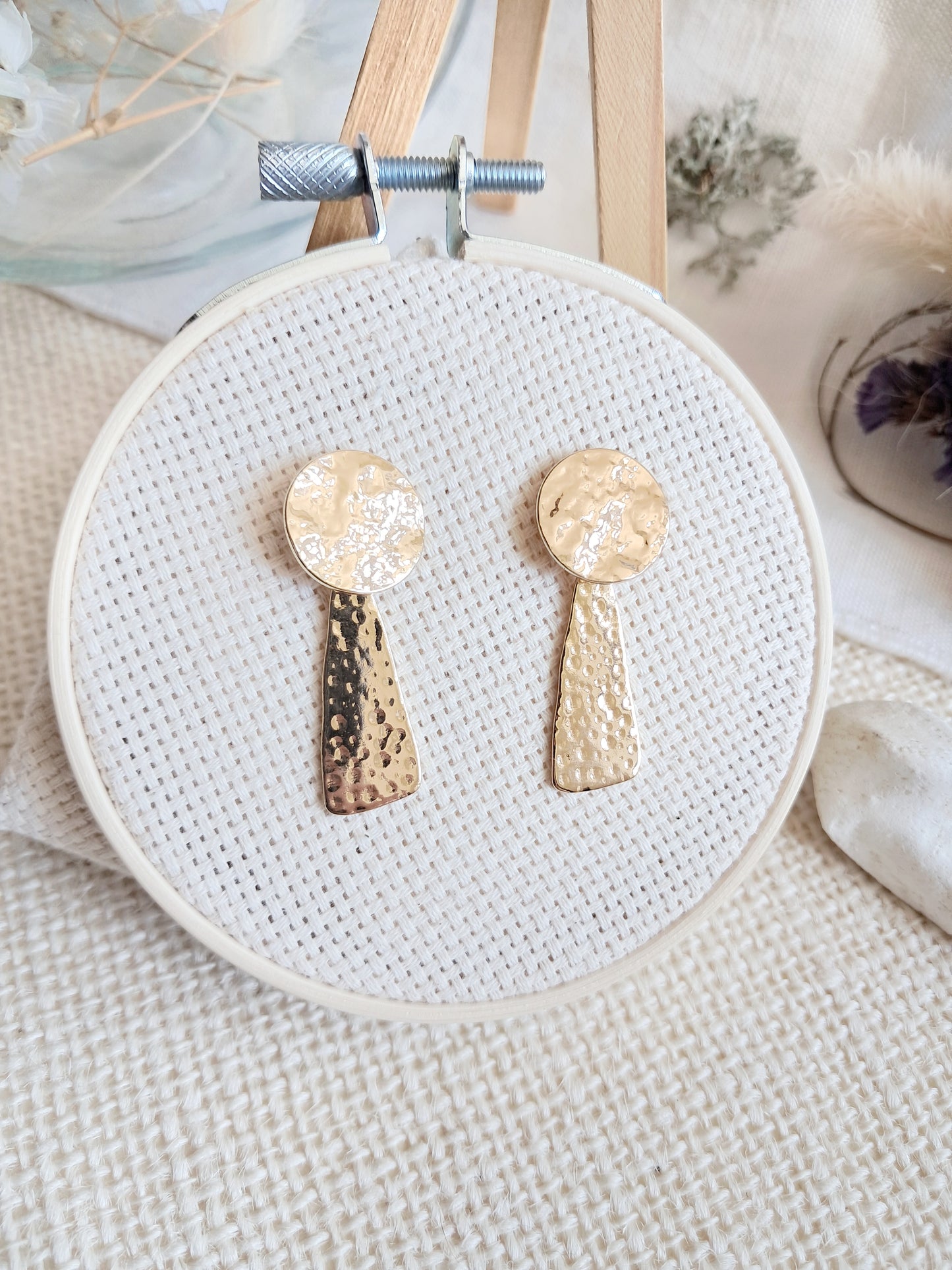 Boucles d'oreilles géométriques texturées