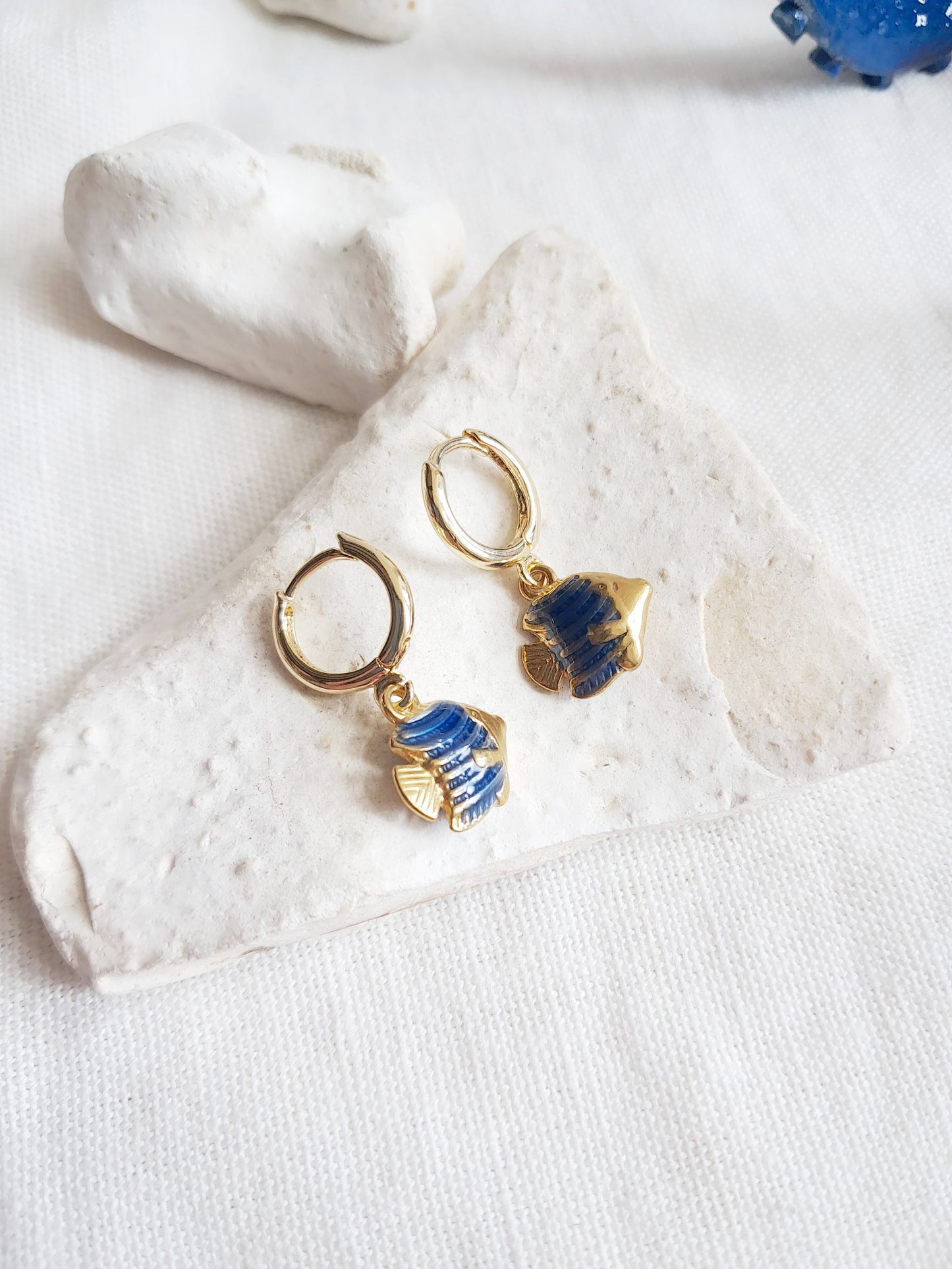Boucles d'oreilles créoles clips poissons bleus