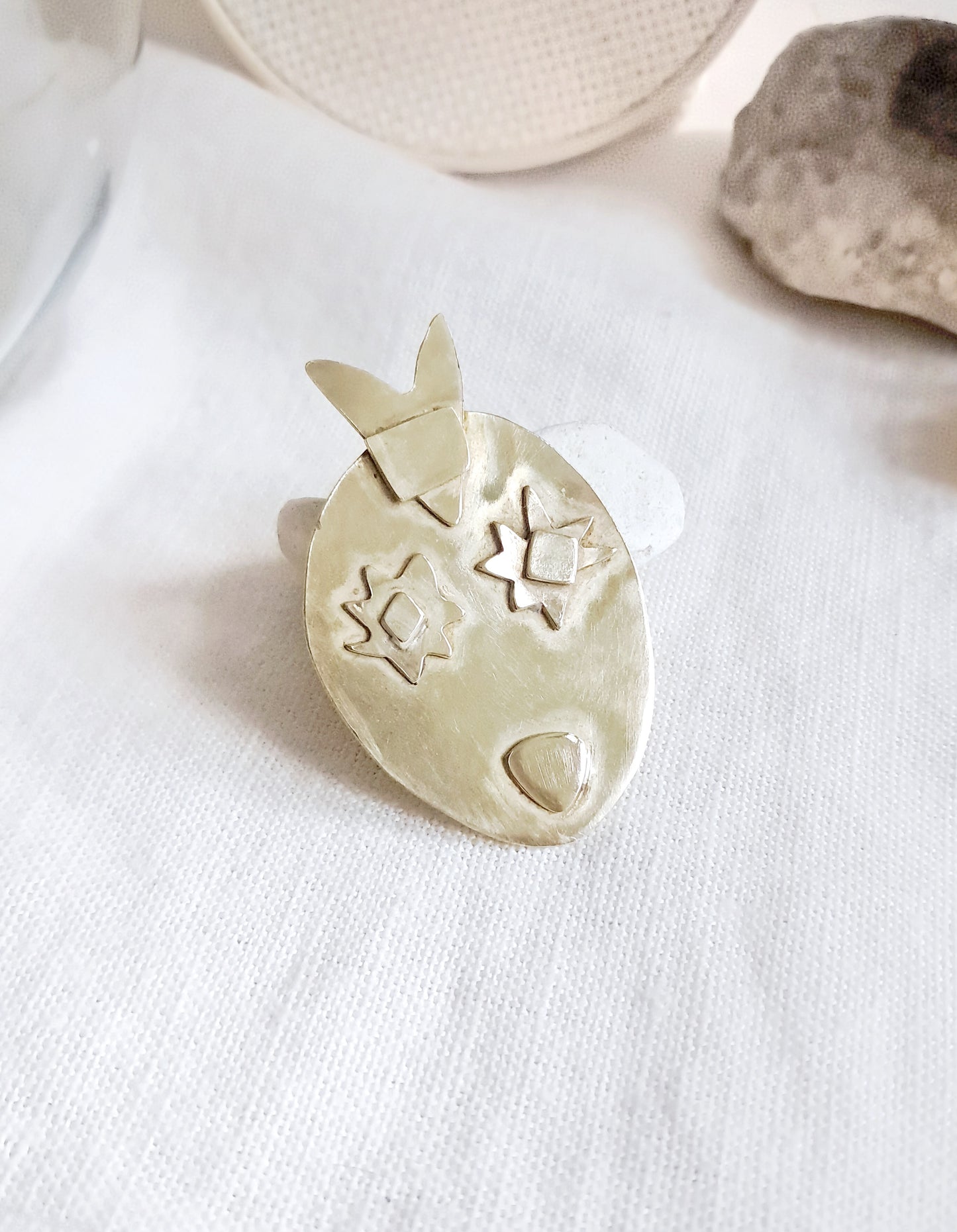 Pin's visage inspiré d'Henri Matisse