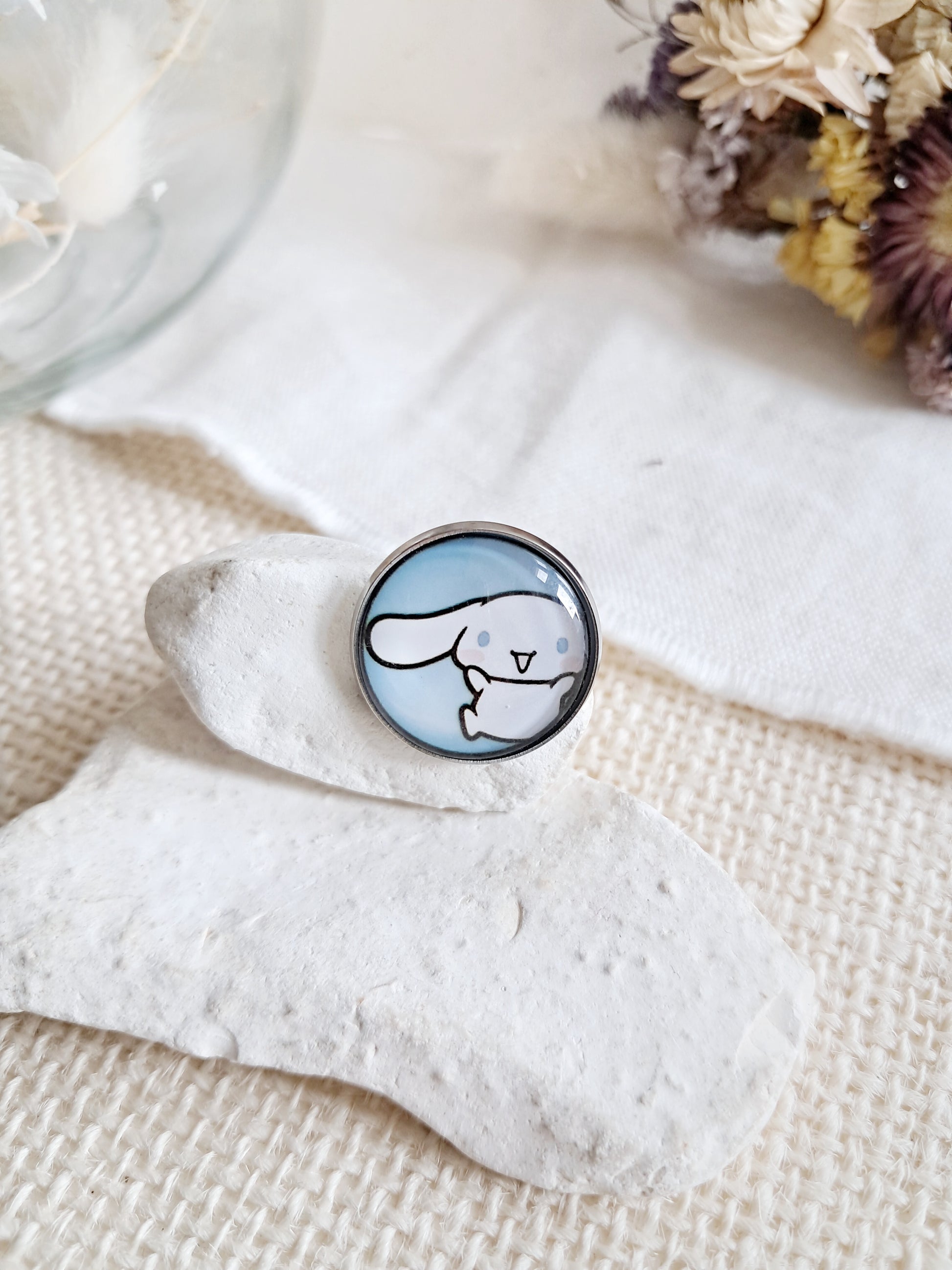 Pin's cabochon cinnamoroll Hello Kitty and friends