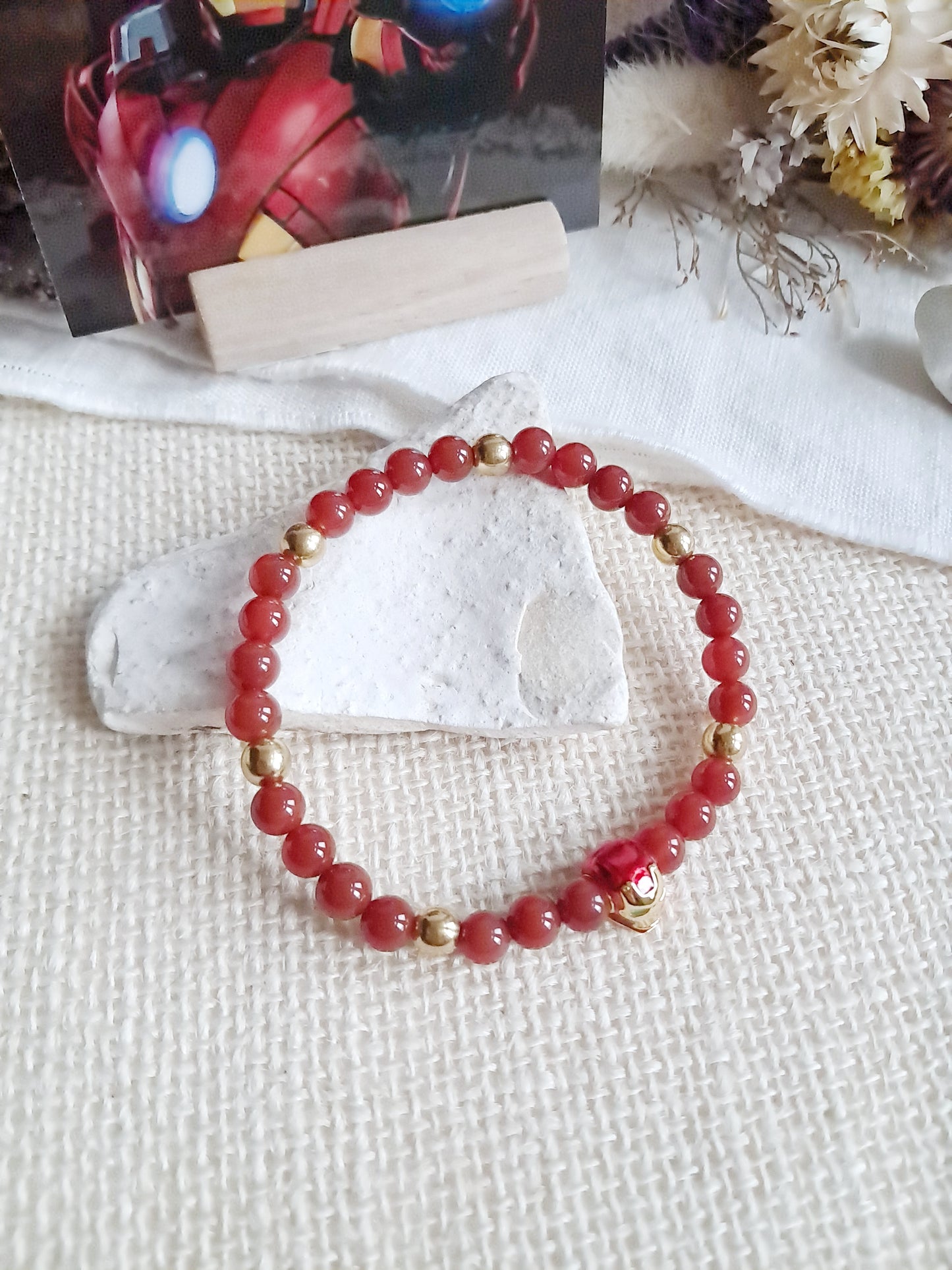 Bracelet Marvel Iron Man avec sa breloque en argent 925