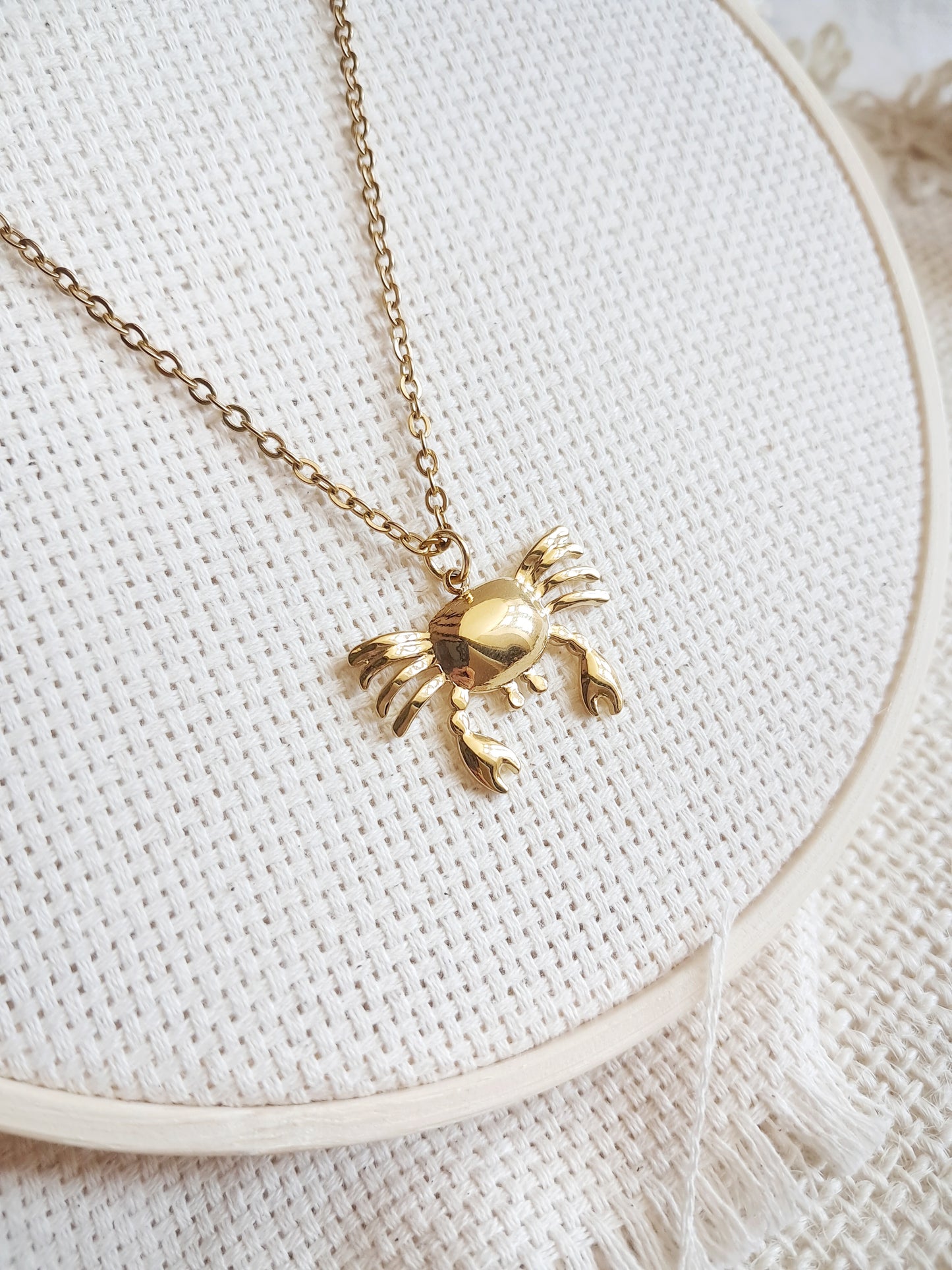 Collier crabe en acier inoxydable doré